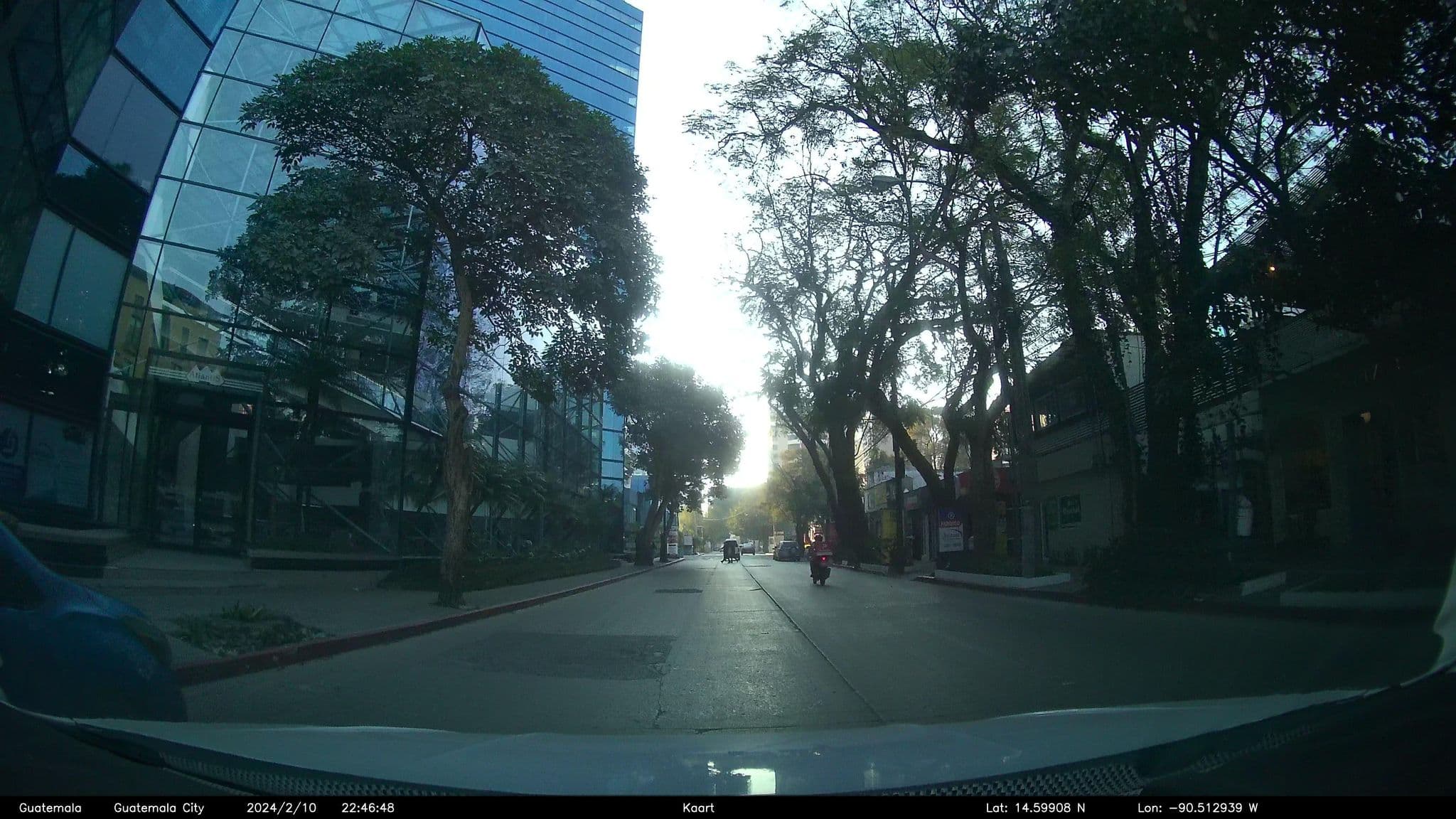 Street view near Hotel Fontabella, Santa Catarina Pinula — © kaart_2 (CC BY-SA · Mapillary)