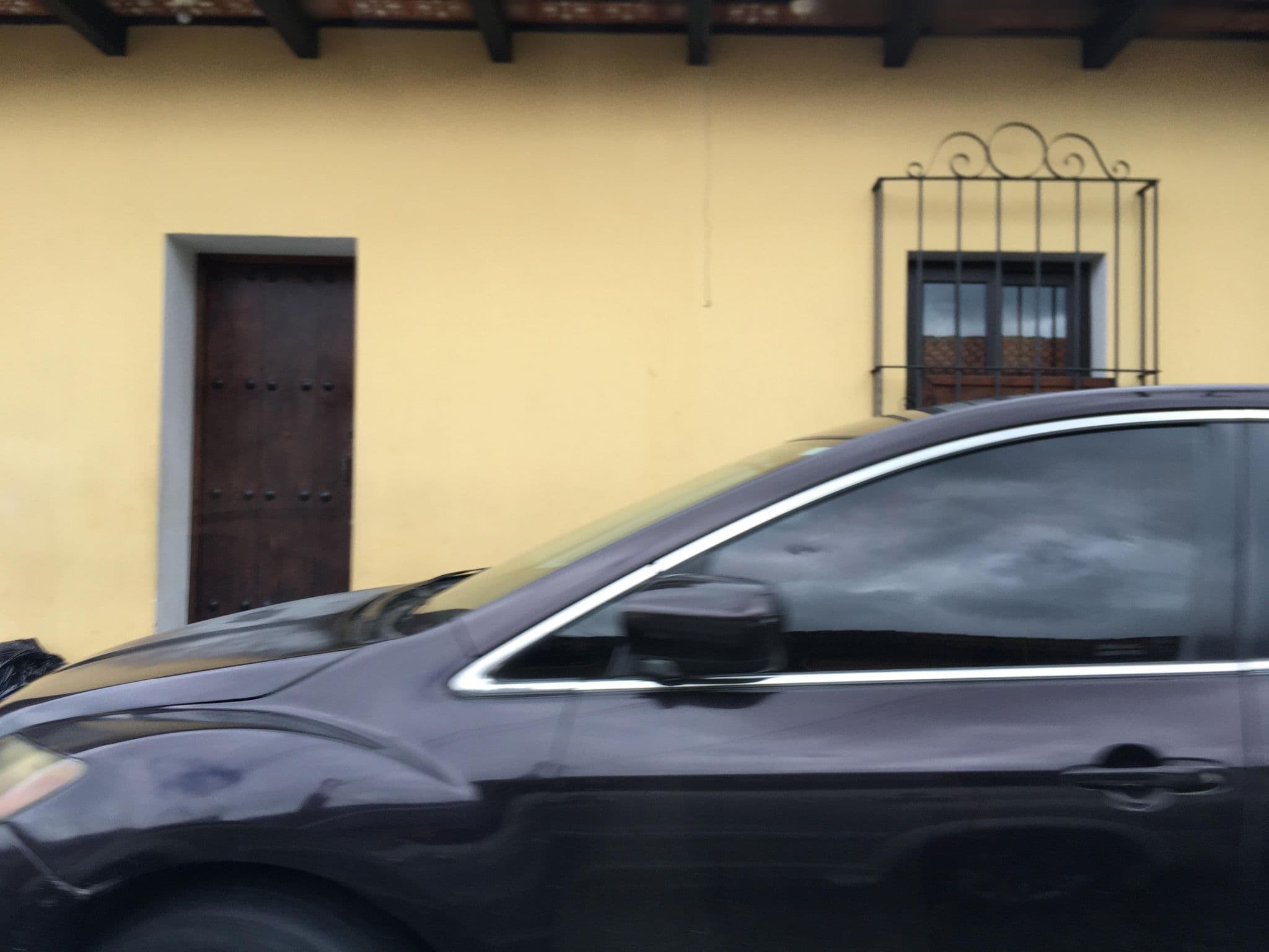 Street view near Entre Volcanes, Antigua Guatemala — © jaas (CC BY-SA · Mapillary)