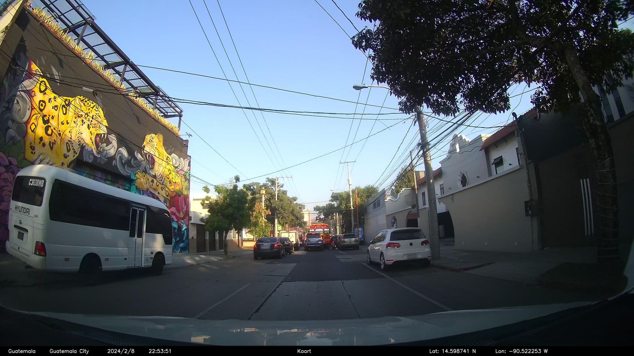 Street view near Paradise Suites, Santa Catarina Pinula — © kaart_2 (CC BY-SA · Mapillary)