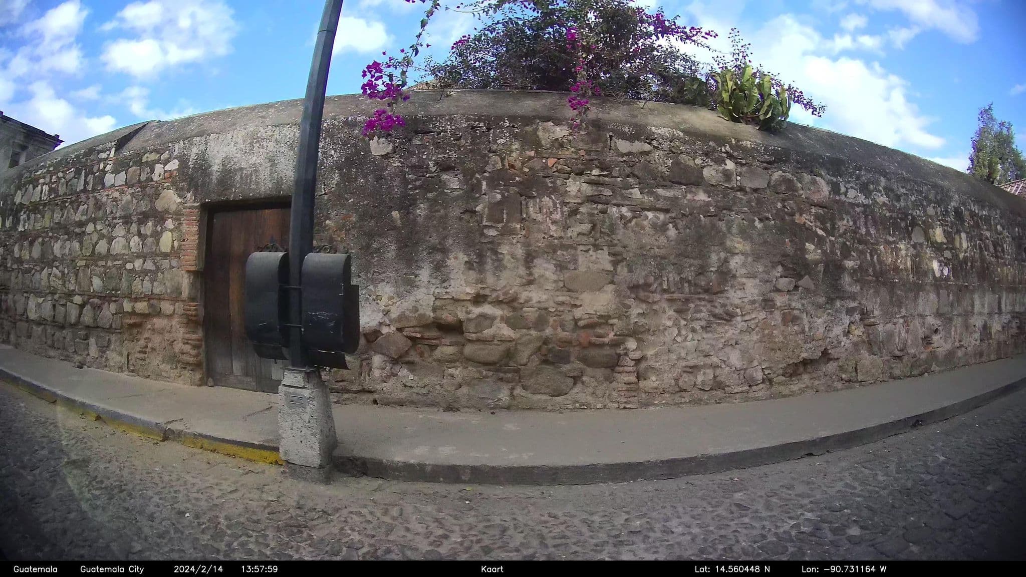 Street view near El Convento, Antigua Guatemala — © kaart_1 (CC BY-SA · Mapillary)
