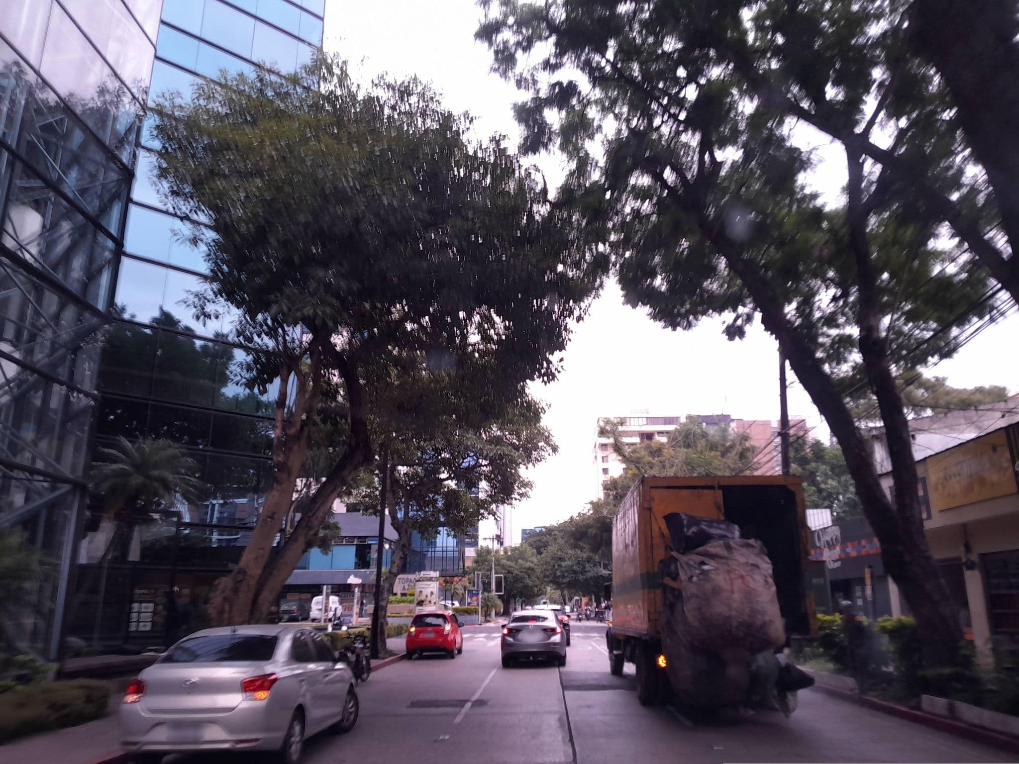 Street view near Meraki, Santa Catarina Pinula — © ing_telefono_1 (CC BY-SA · Mapillary)