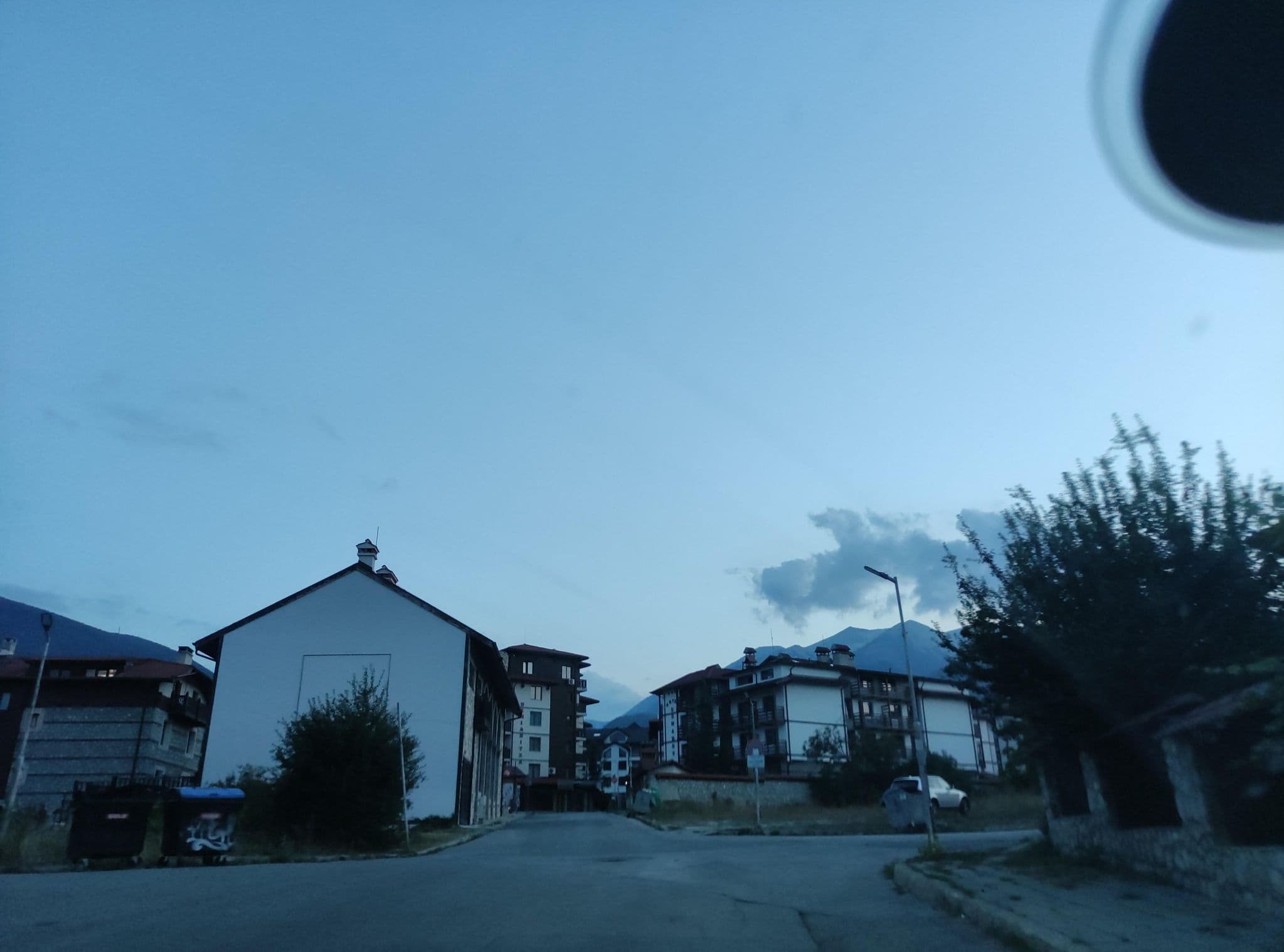 Street view near Хотел Елена, Bansko — © neau (CC BY-SA · Mapillary)