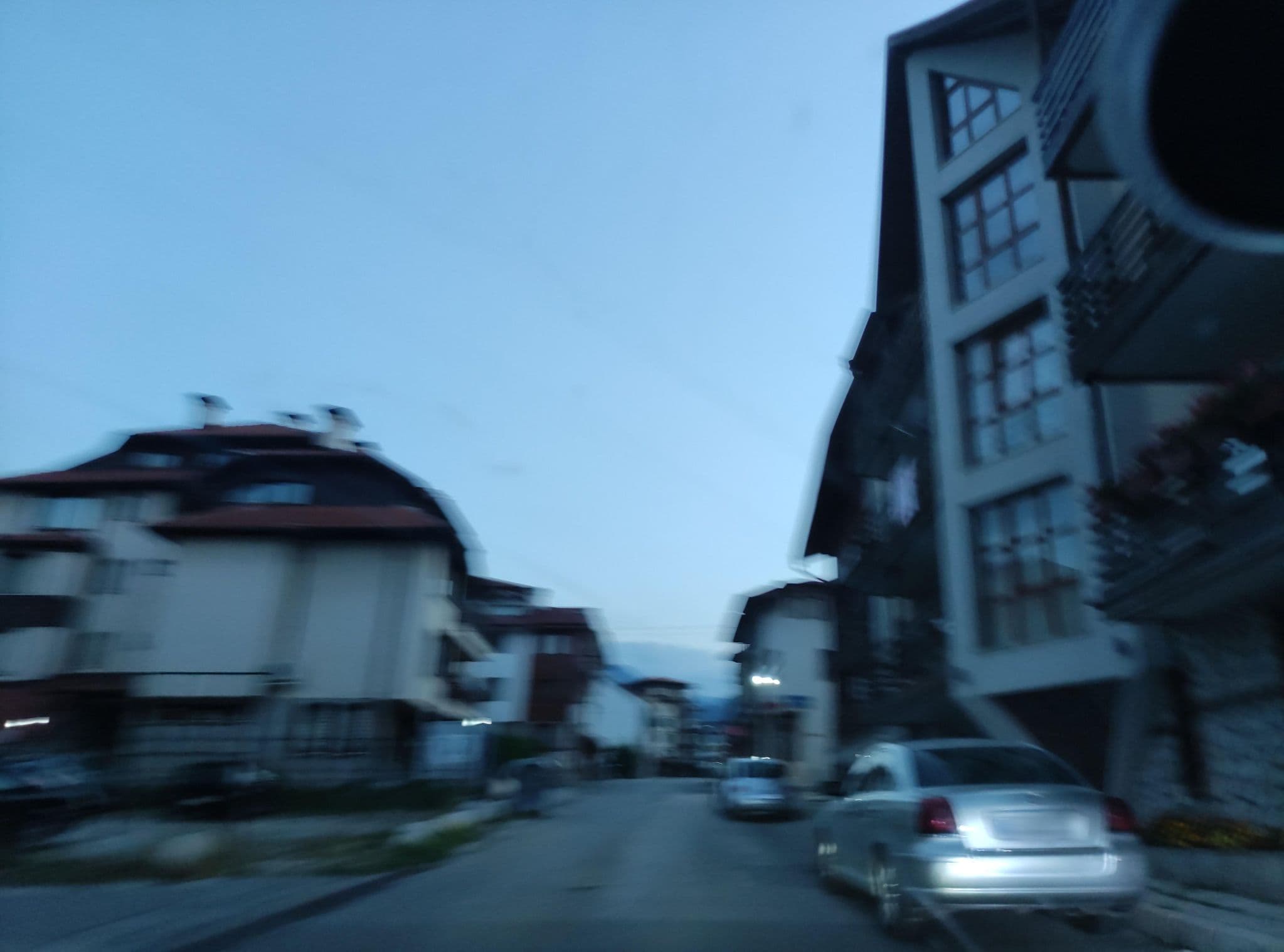 Street view near Eagle Nest Hotel, Bansko — © neau (CC BY-SA · Mapillary)