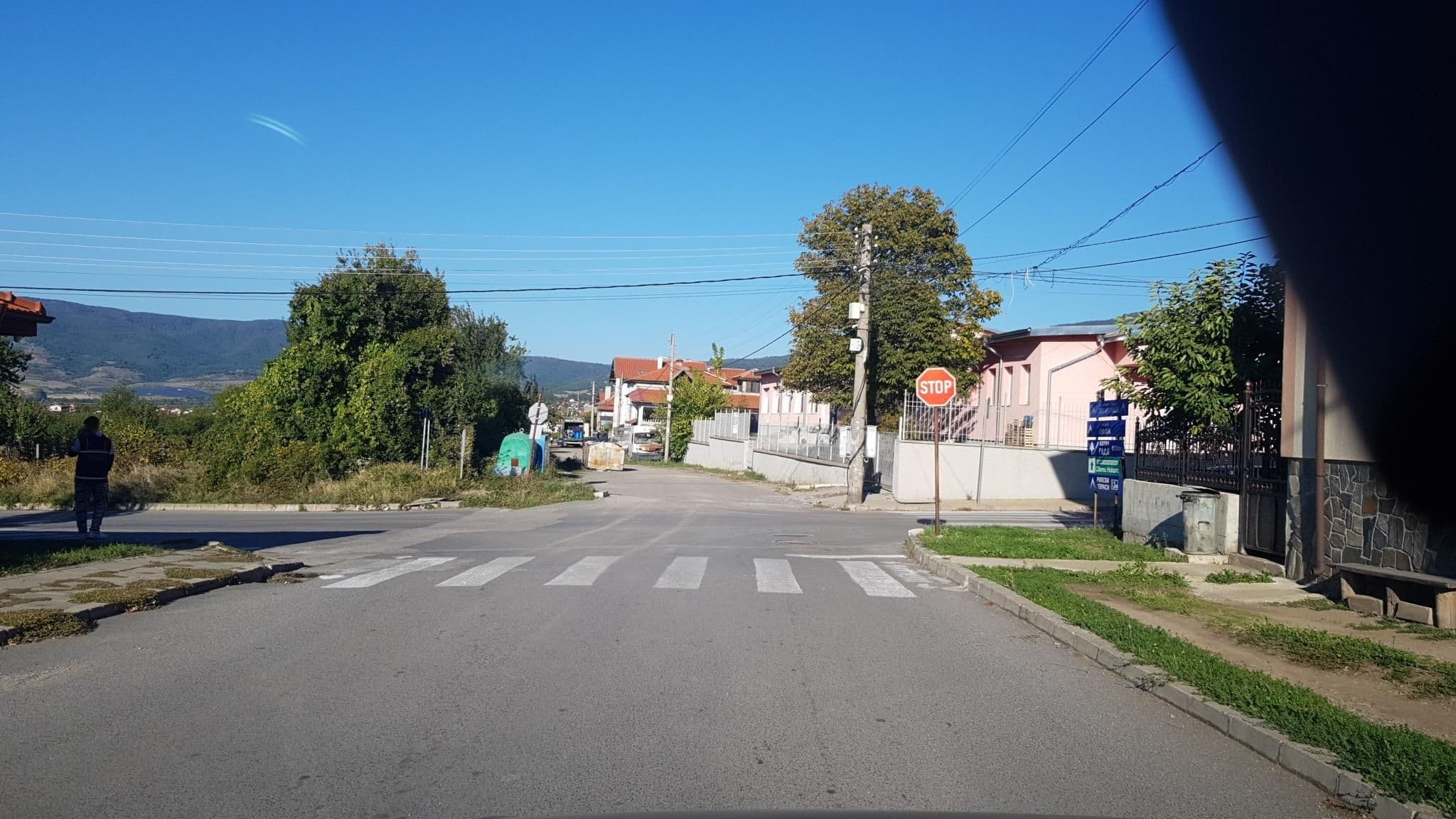 Street view near Къща За Гости "Детелина-Лина", Sapareva Banya — © roadroid (CC BY-SA · Mapillary)