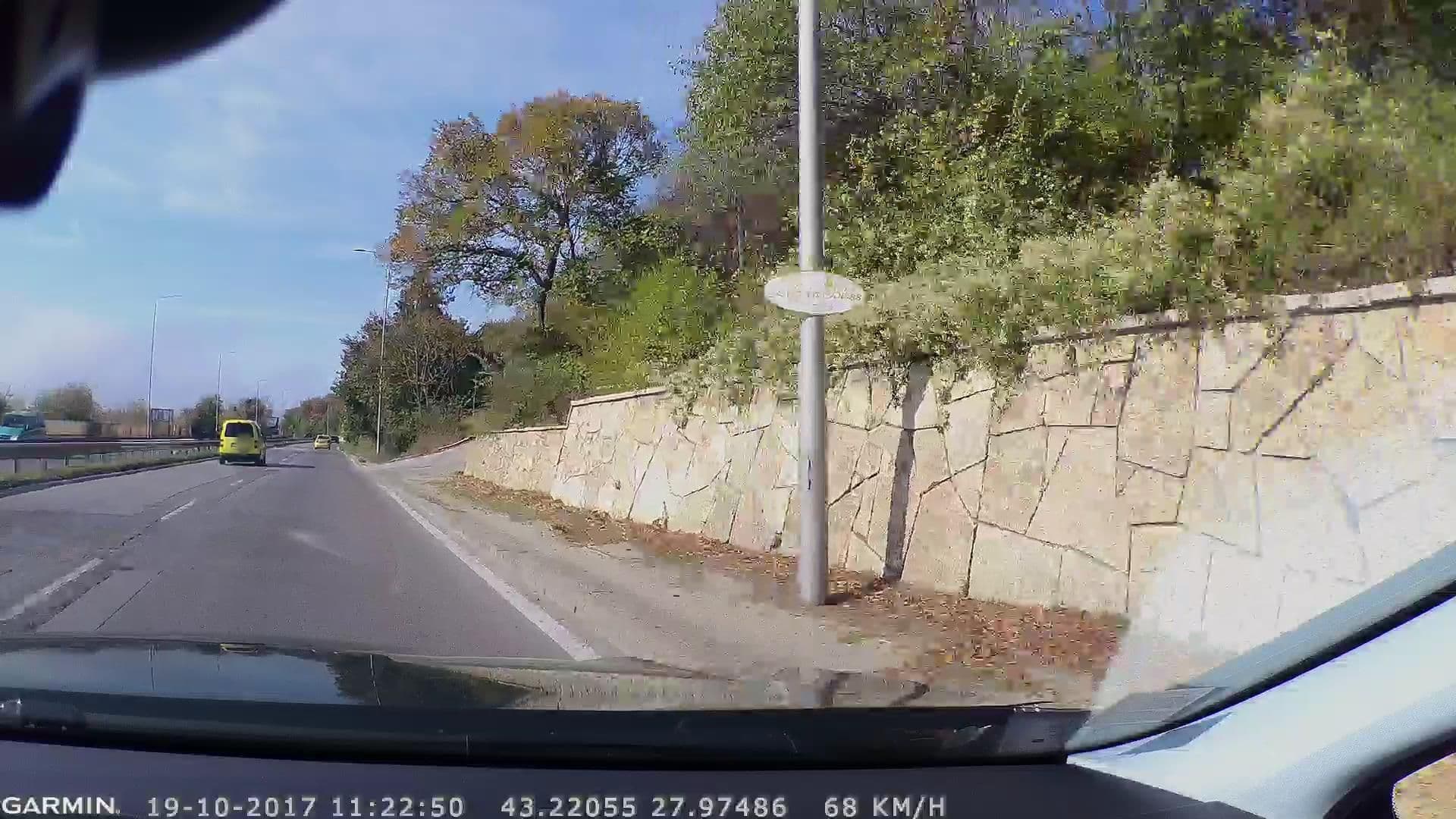 Street view near Sunny Day, Zlatni Pyasatsi — © navteq_bg (CC BY-SA · Mapillary)