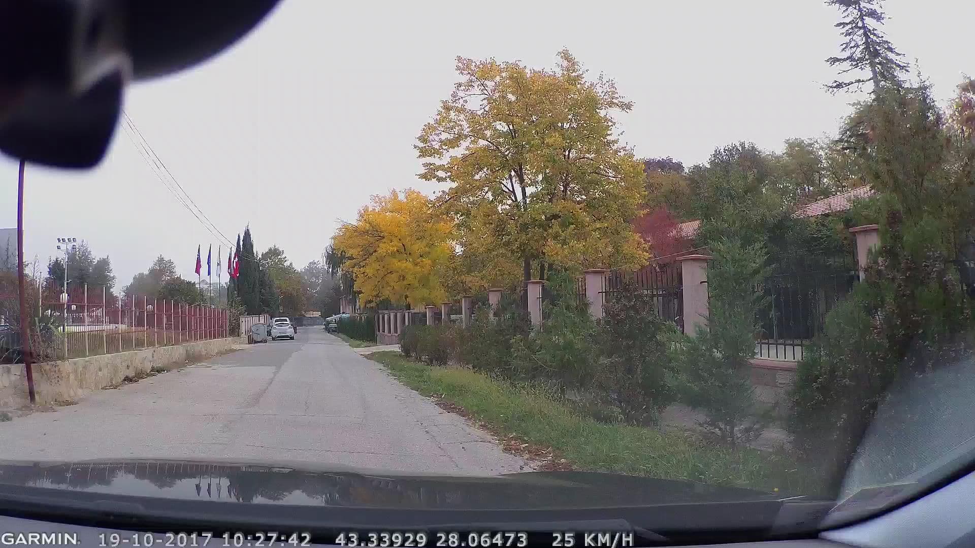 Street view near Вилно селище АЕЦ Козлодуѝ, Zlatni Pyasatsi — © navteq_bg (CC BY-SA · Mapillary)