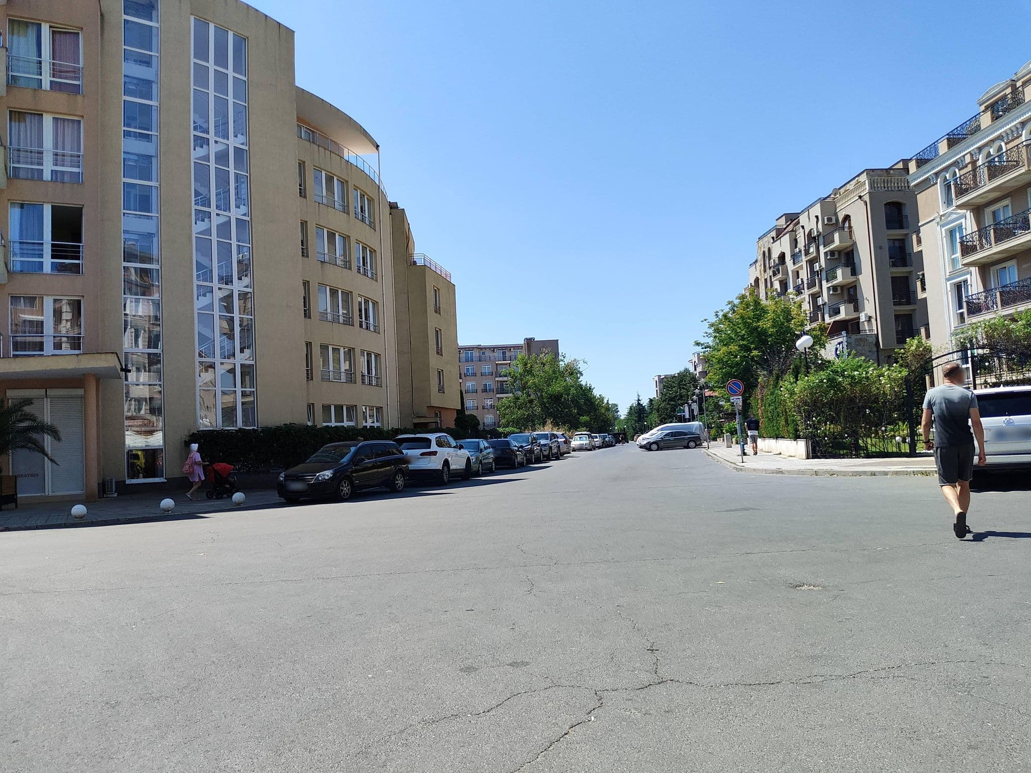 Street view near Hotel Riviera, Sveti Vlas — © approksimator (CC BY-SA · Mapillary)