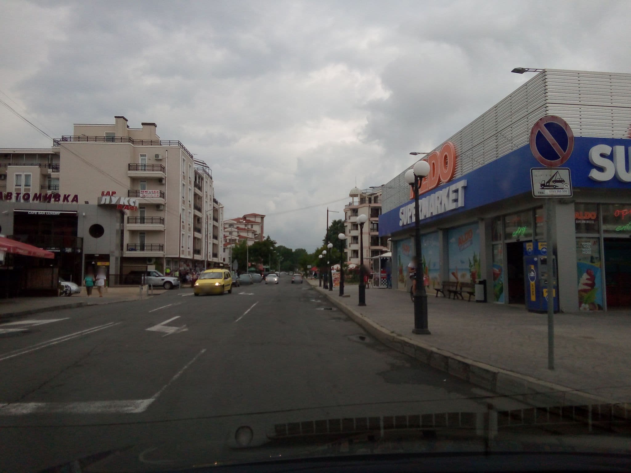 Street view near Fairies Palace, Sveti Vlas — © micmin1972 (CC BY-SA · Mapillary)