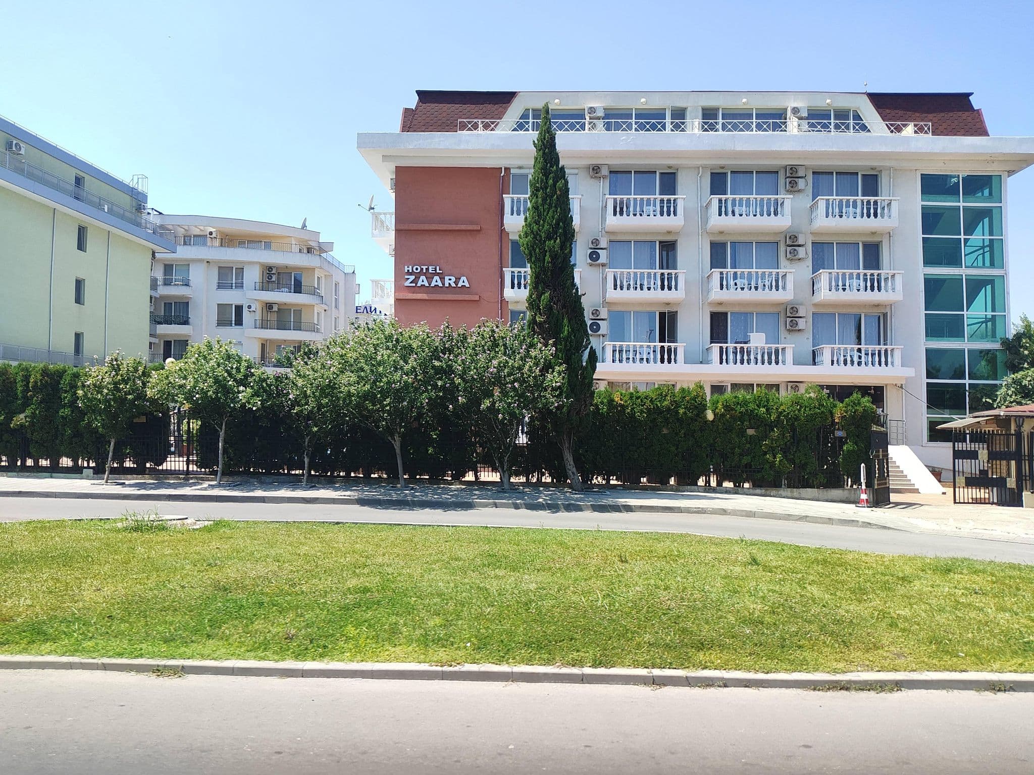 Street view near Swiming pool Hotel Zaara, Nesebar — © approksimator (CC BY-SA · Mapillary)