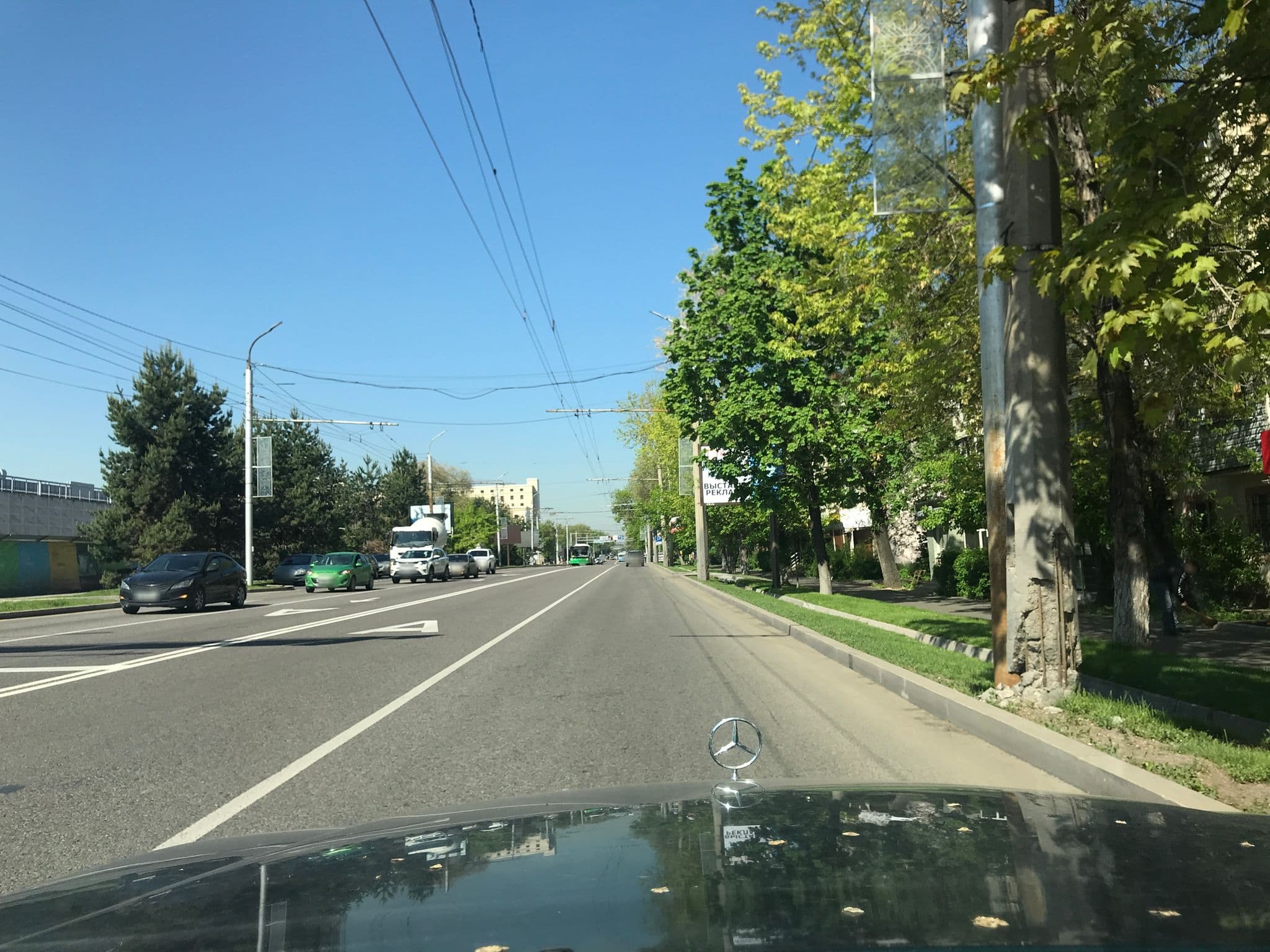 Street view near Park Dedeman Almaty, Almaty — © vik1607 (CC BY-SA · Mapillary)