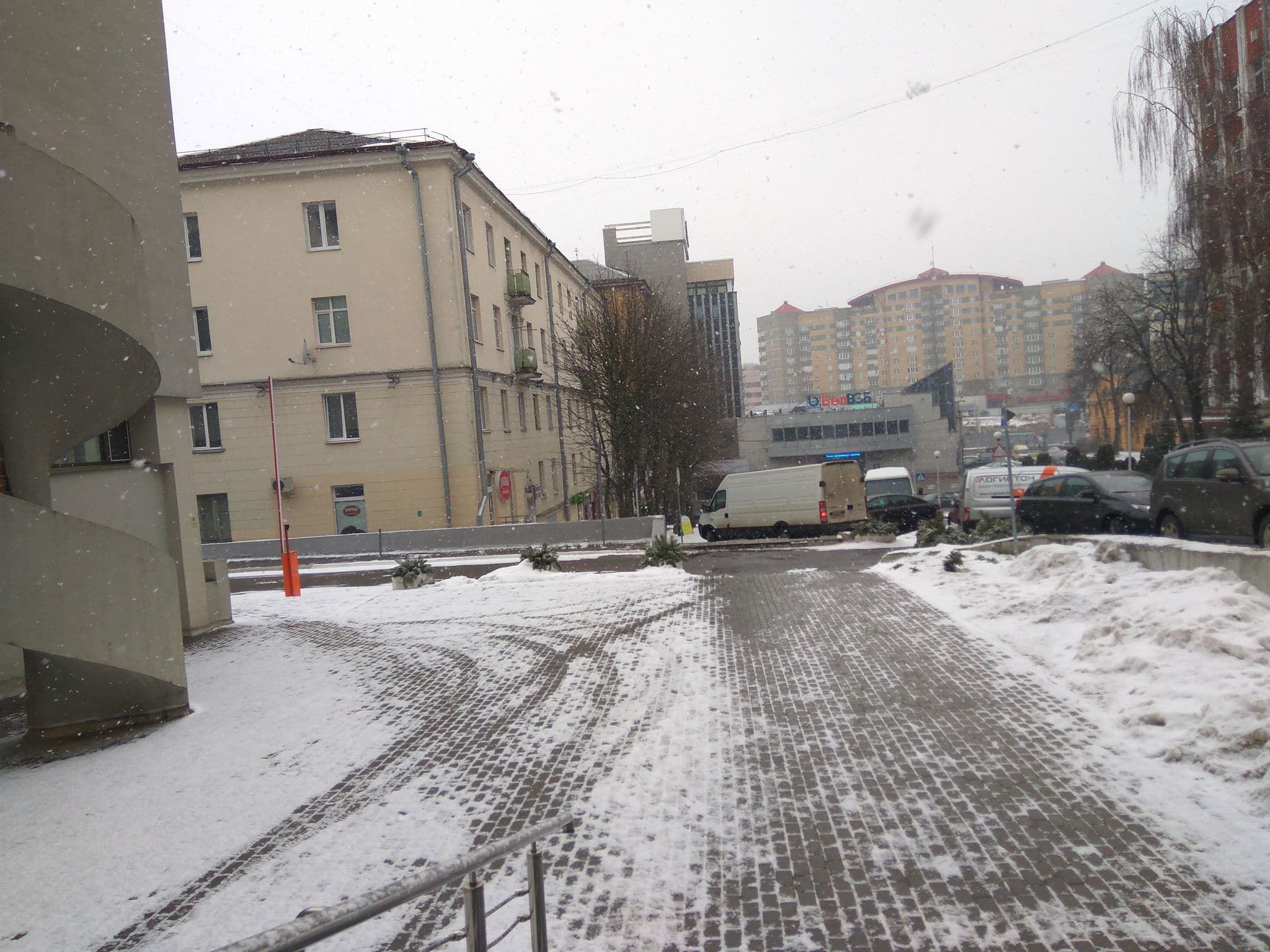 Street view near VIP Kvartira 2, Minsk — © trolleway (CC BY-SA · Mapillary)