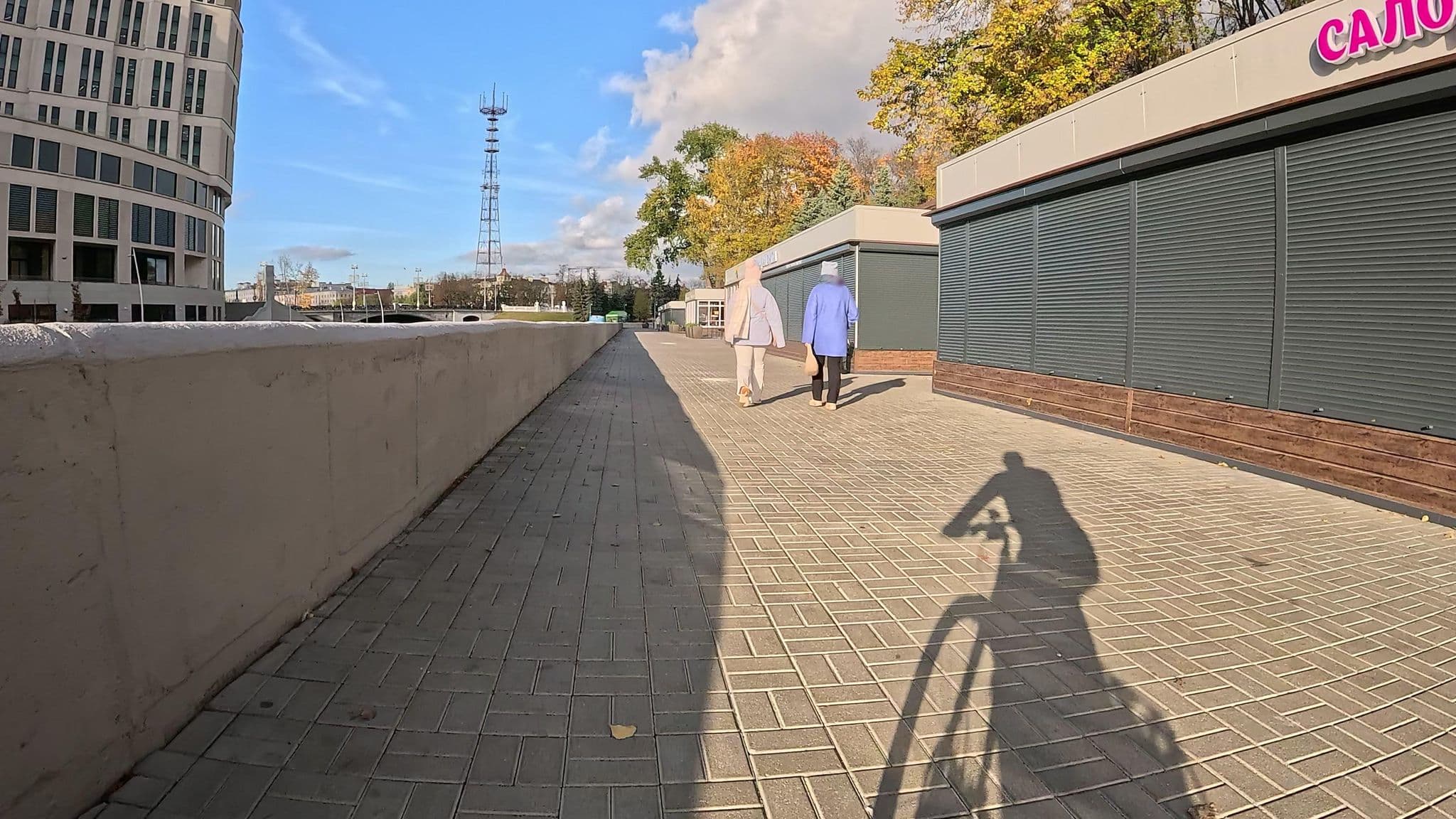 Street view near Строительная площадка гостиницы "Кемпински", Minsk — © vicgor (CC BY-SA · Mapillary)