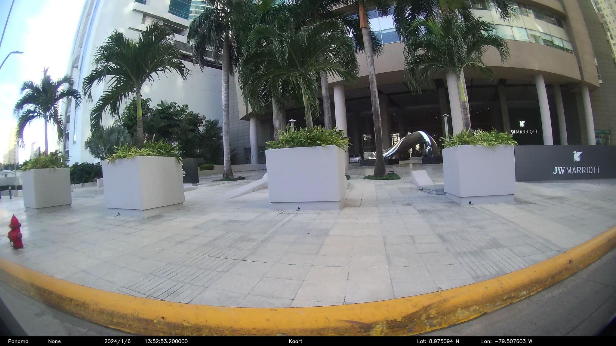 Street view near The Former Trump International Hotel & Tower Panama, Panama City — © kaart_2 (CC BY-SA · Mapillary)