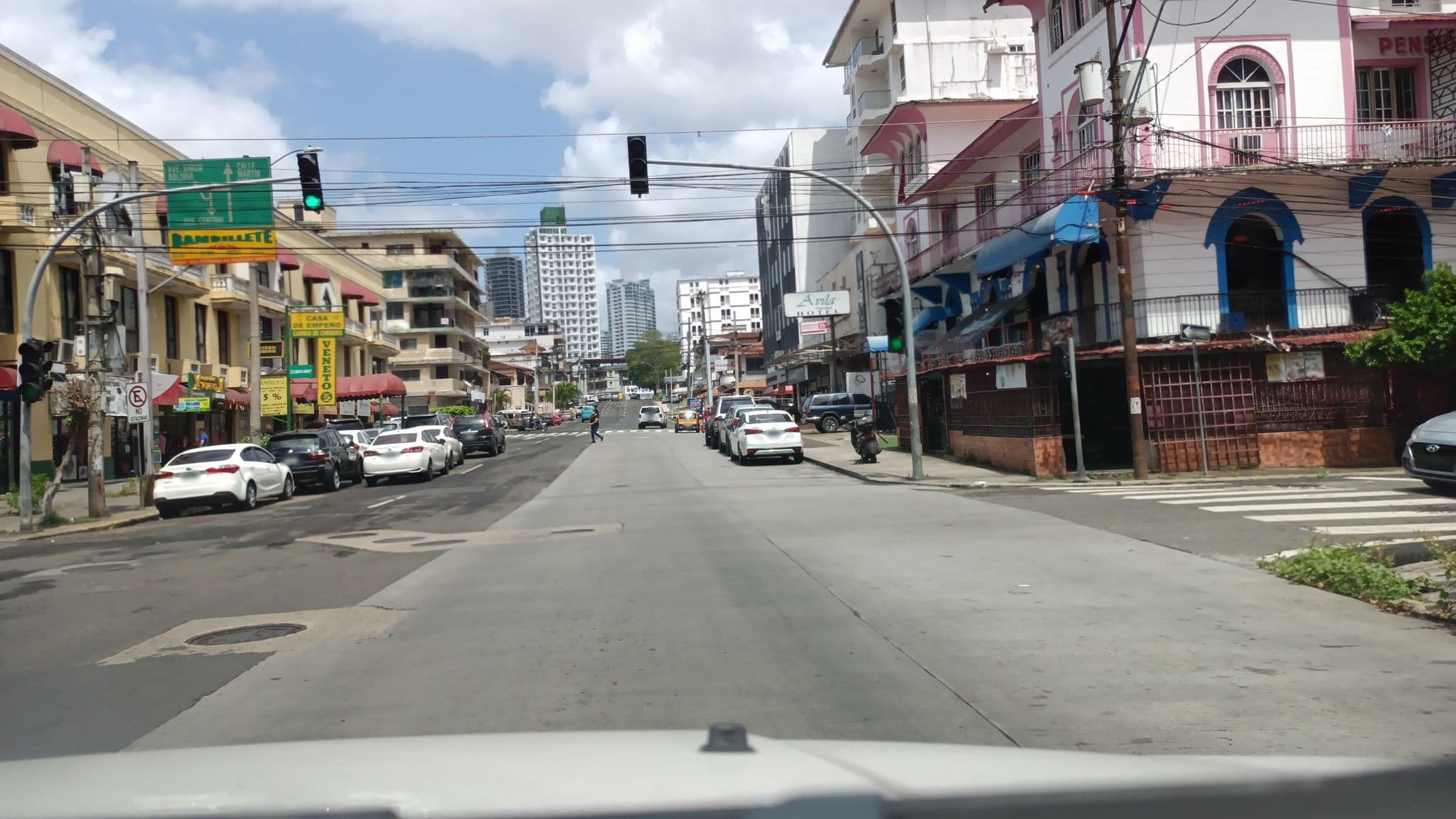 Street view near Contadora Resort Panama City (Panama), Curundú — © JacobMendoza (CC BY-SA · Mapillary)