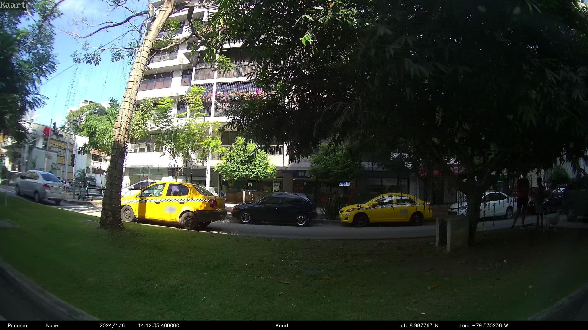 Street view near Hotel Cervantes, Panama City — © kaart_2 (CC BY-SA · Mapillary)