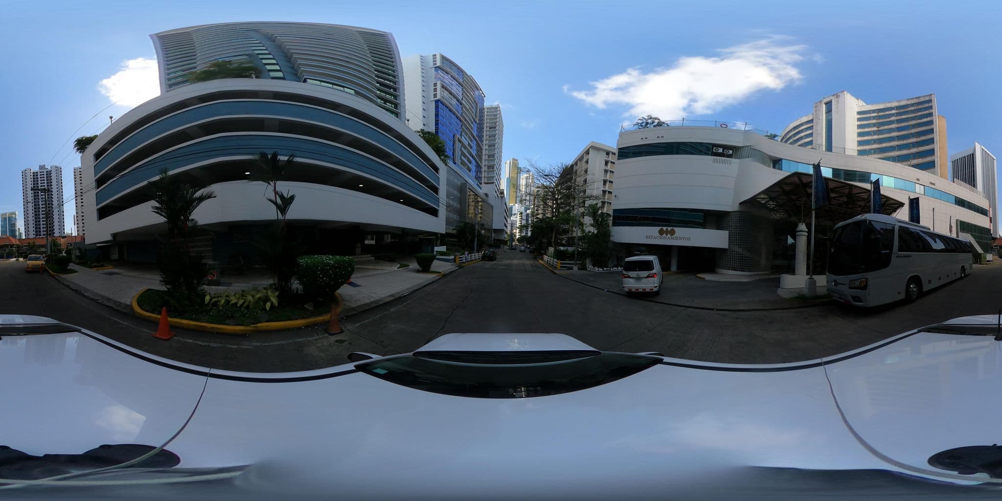 Street view near GHL Hotel Panamá Marbella, Panama City — © kaart_4 (CC BY-SA · Mapillary)