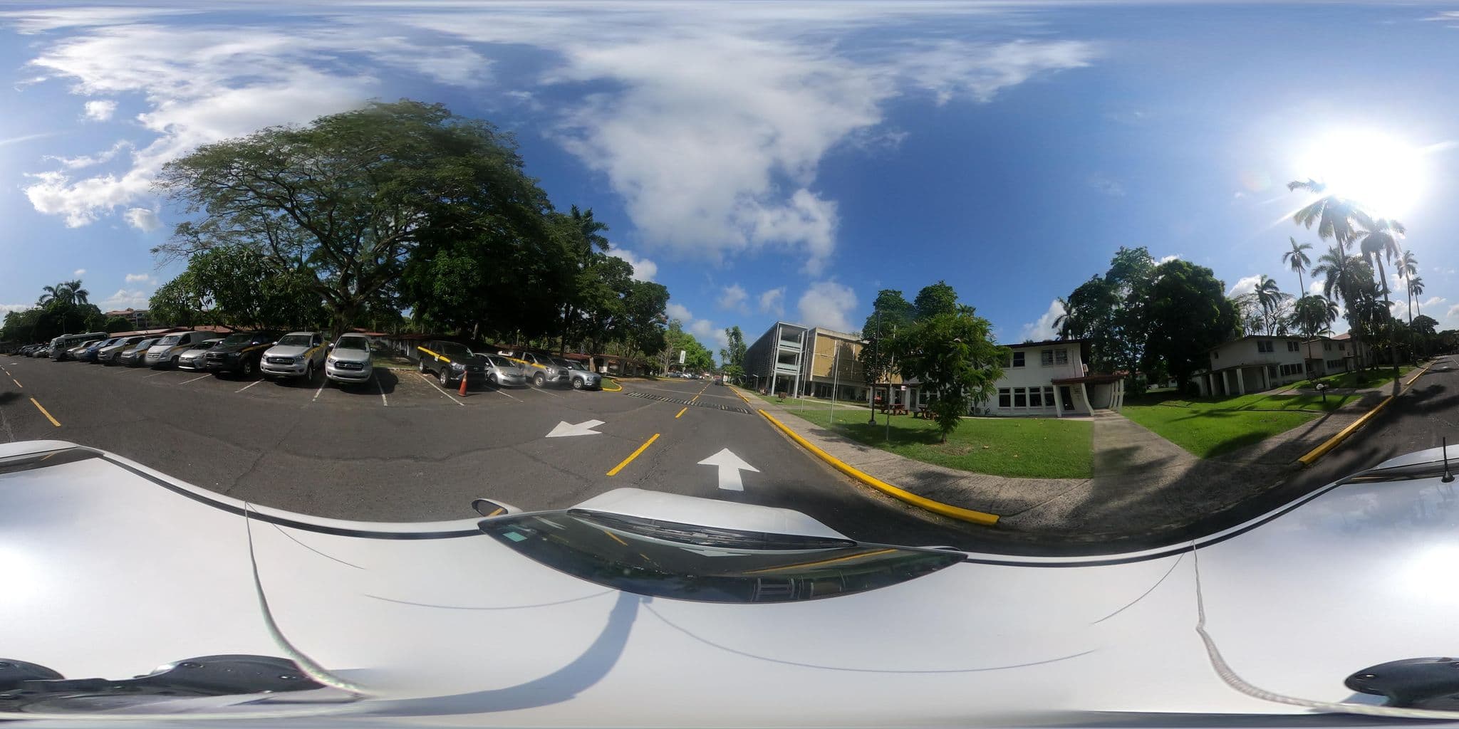 Street view near Dormitorios Ciudad del Saber, Curundú — © kaart_4 (CC BY-SA · Mapillary)