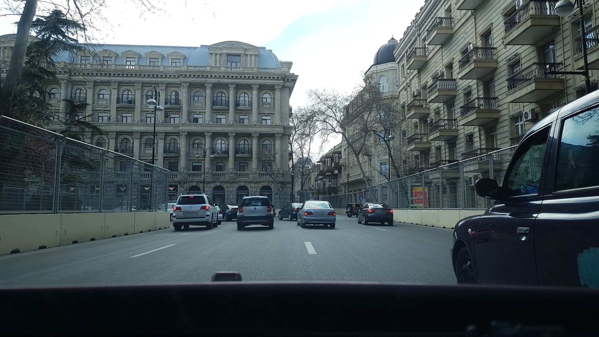 Street view near InterContinental Baku, Baku — © thecountn (CC BY-SA · Mapillary)