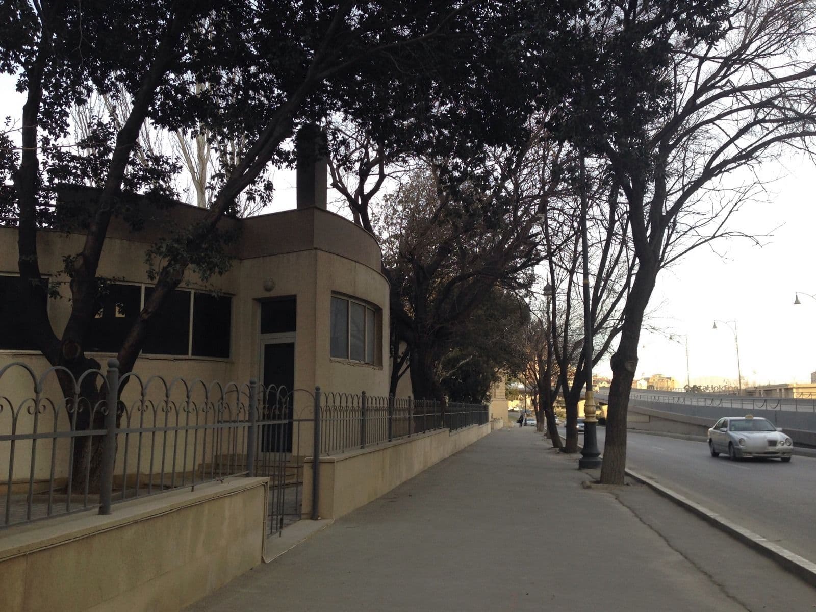 Street view near Musado Hotel, Baku — © geomapper69 (CC BY-SA · Mapillary)