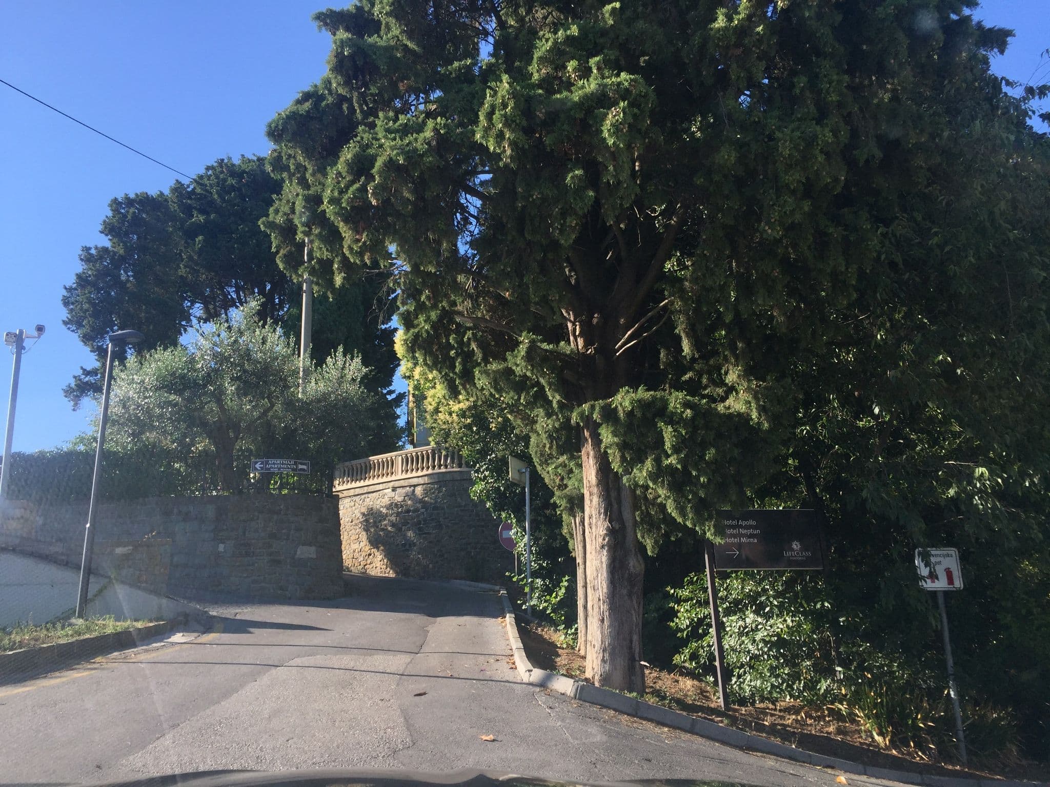 Street view near Apartments Portoroz, Portorož — © canadarunner (CC BY-SA · Mapillary)