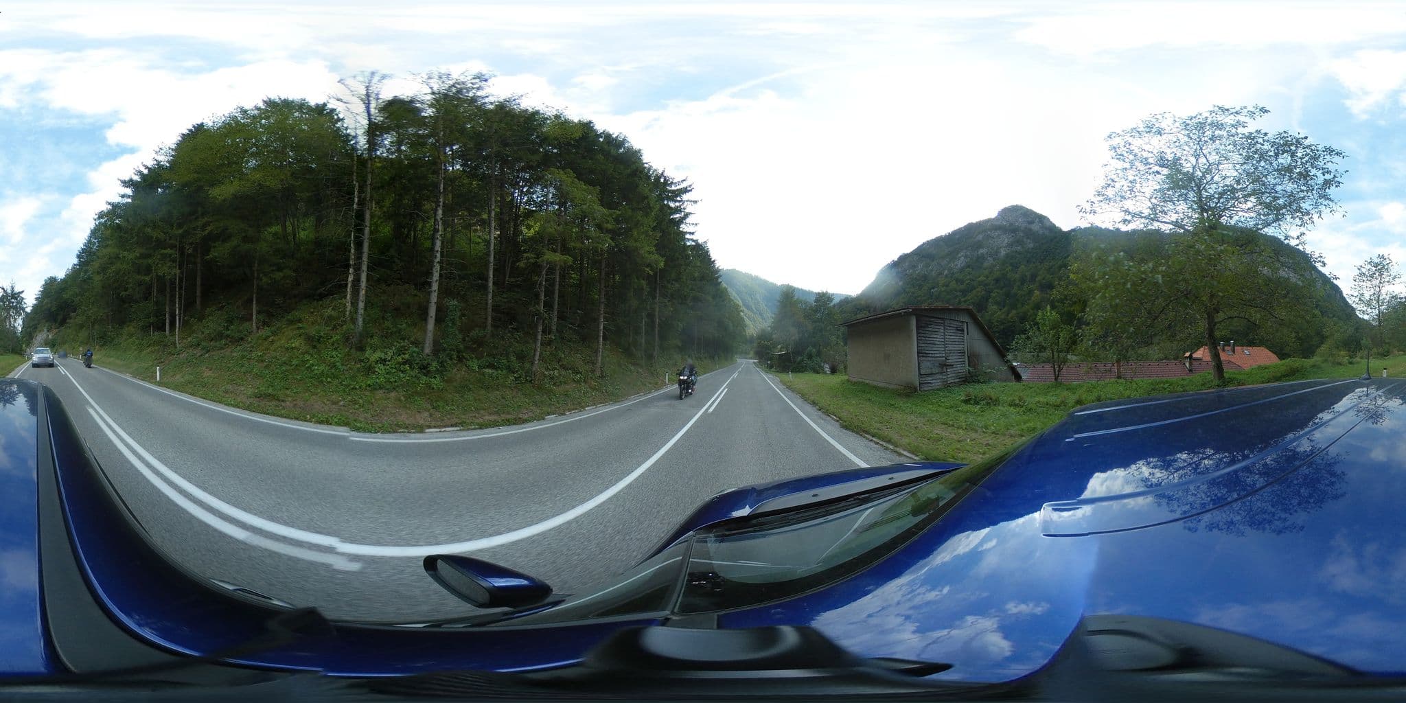 Street view near Hostel Reka Hiša, Bled — © javiersanp (CC BY-SA · Mapillary)