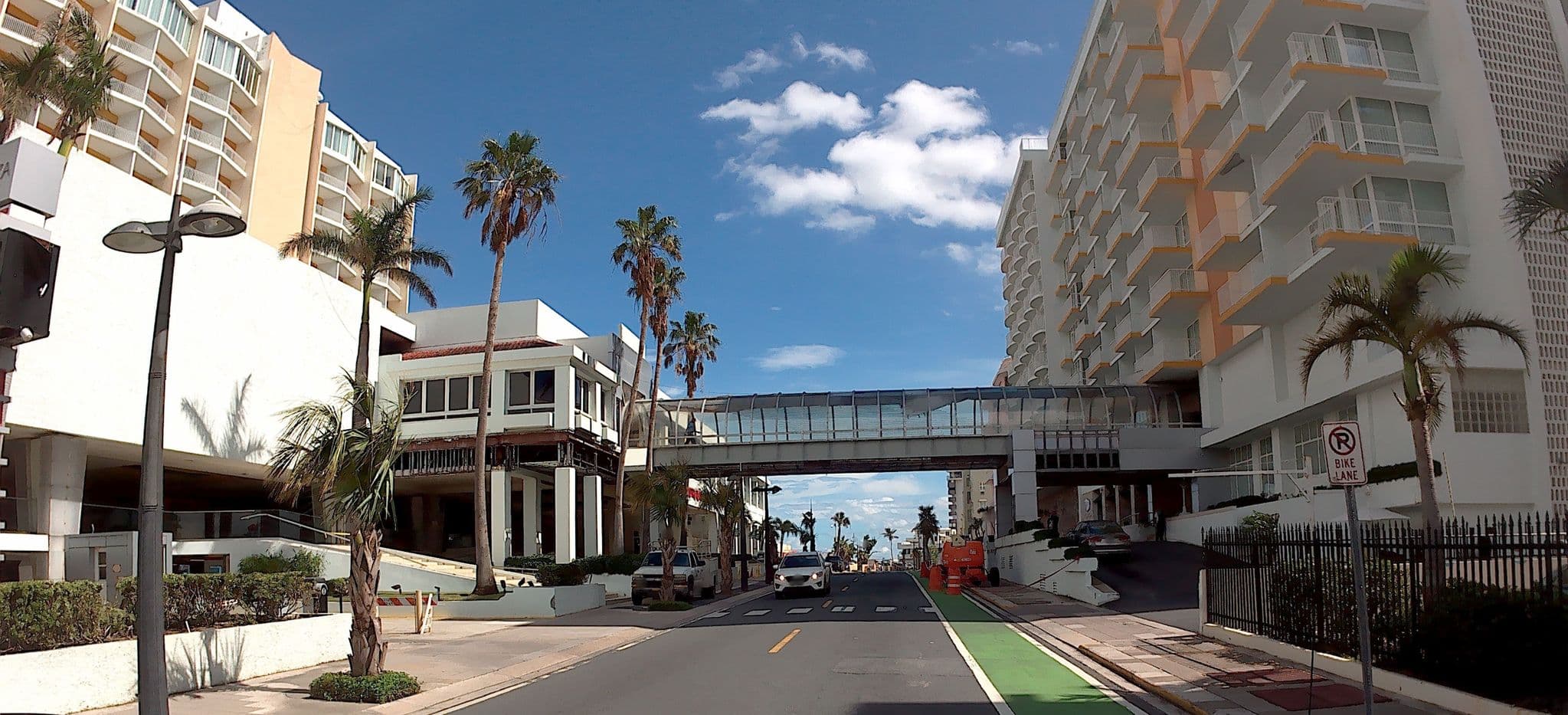 Street view near Wyndham Condado Plaza Hotel & Casino, San Juan — © jmoliver (CC BY-SA · Mapillary)