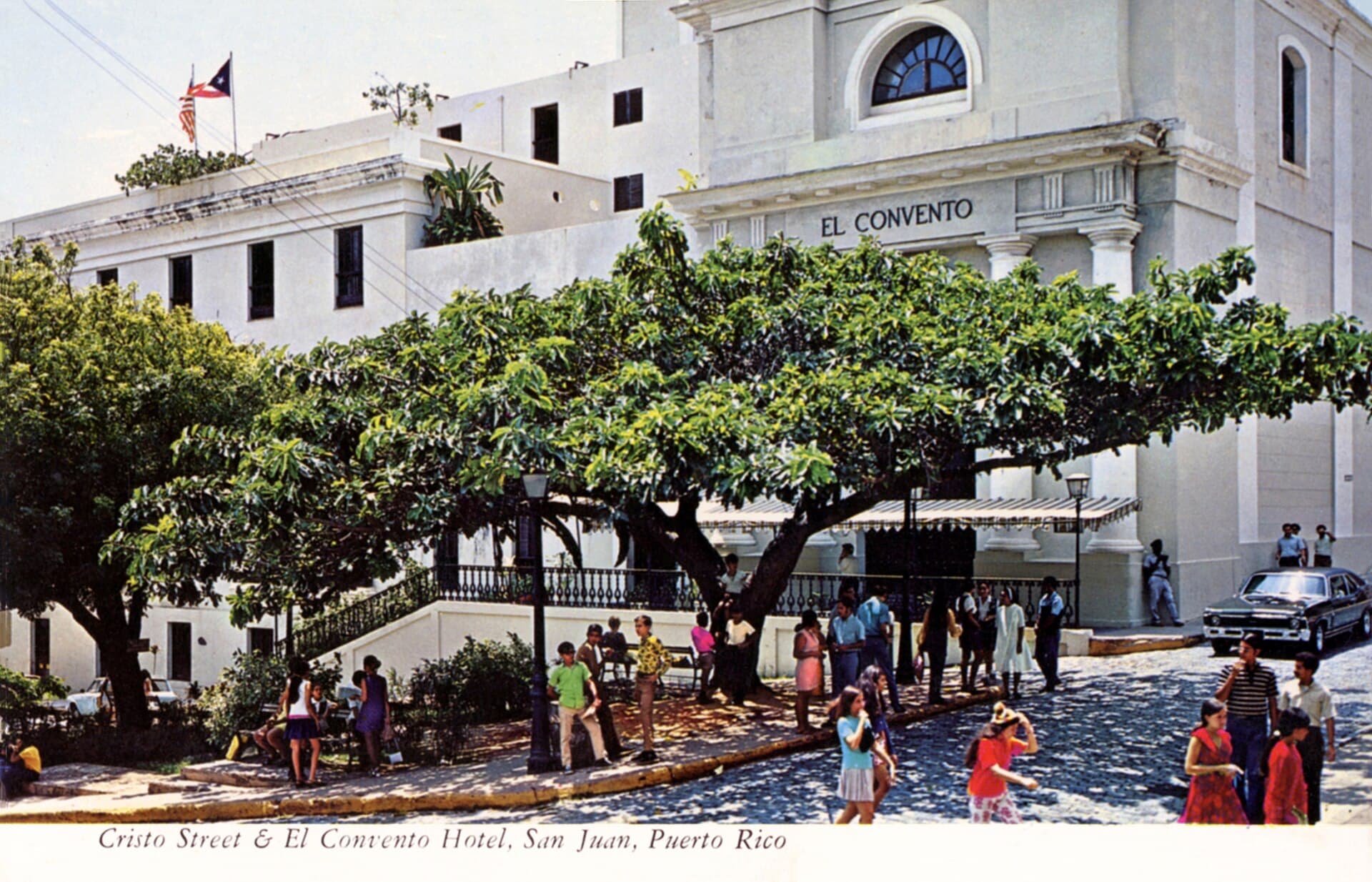 Hotel El Convento (via Wikimedia Commons, Public domain)