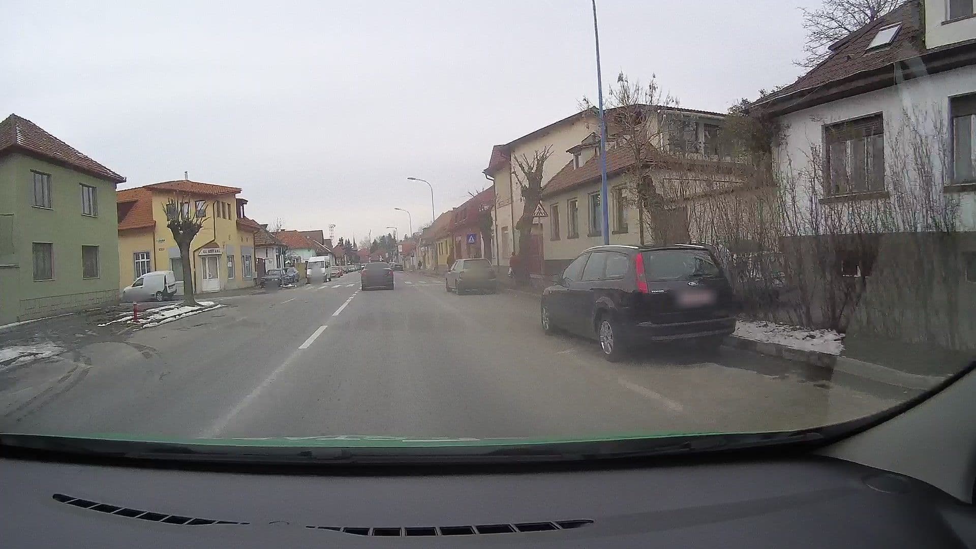 Street view near La Despani, Braşov — © tavi (CC BY-SA · Mapillary)