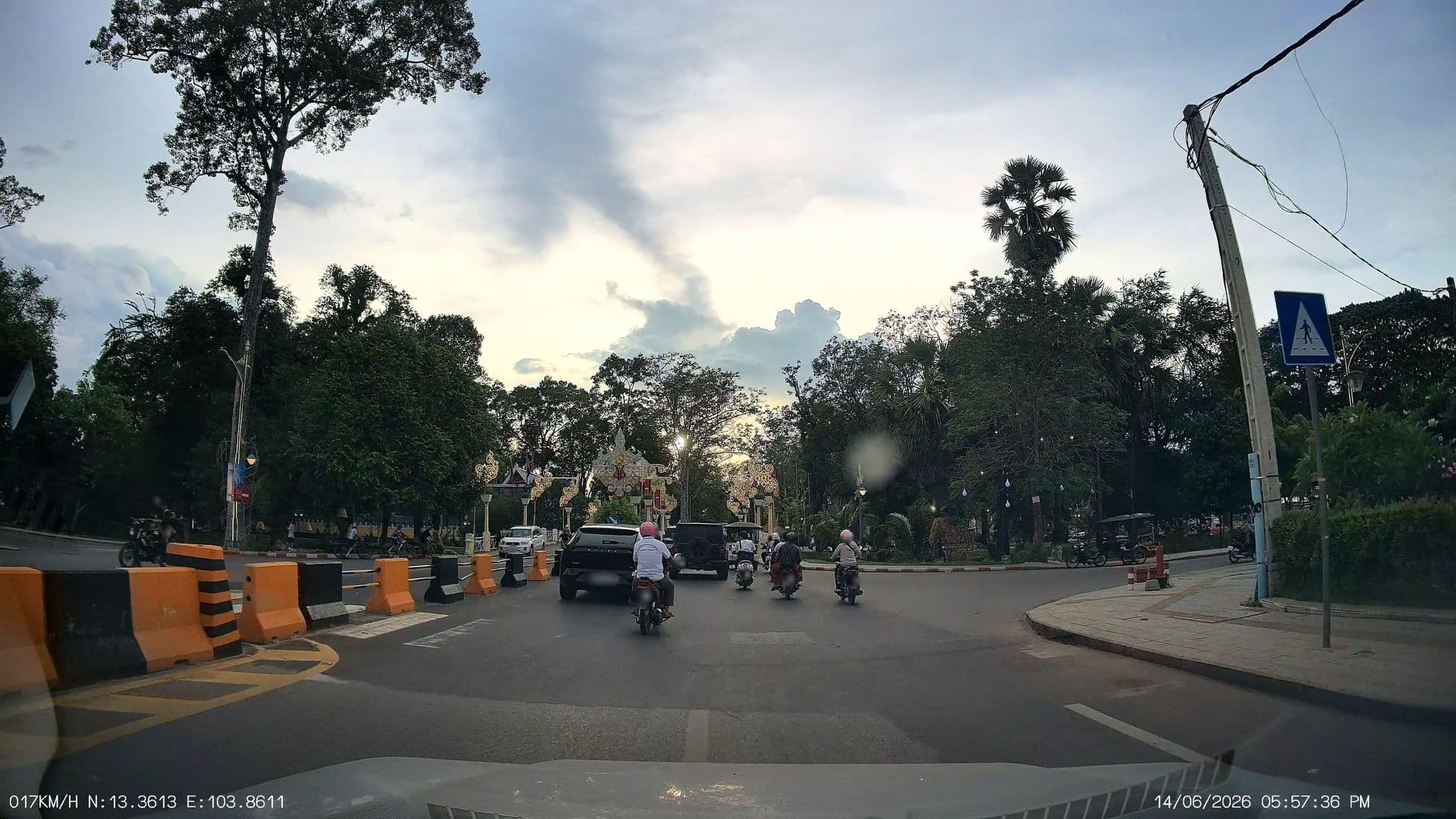 Street view near Angkor Saphir Hotel, Siem Reap — © ThailandCambodia (CC BY-SA · Mapillary)