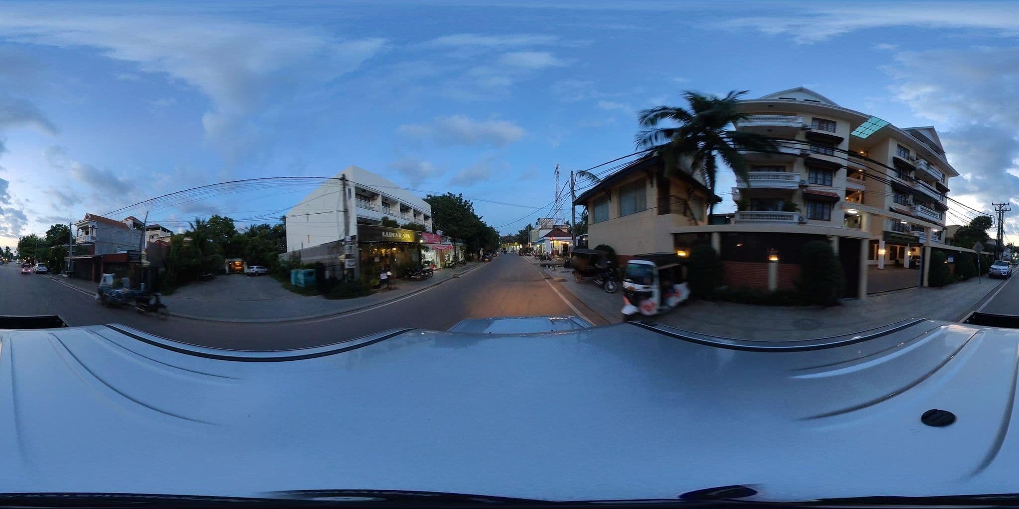Street view near La Magnolia d’Angkor Boutique Villa, Siem Reap — © ThailandCambodia (CC BY-SA · Mapillary)
