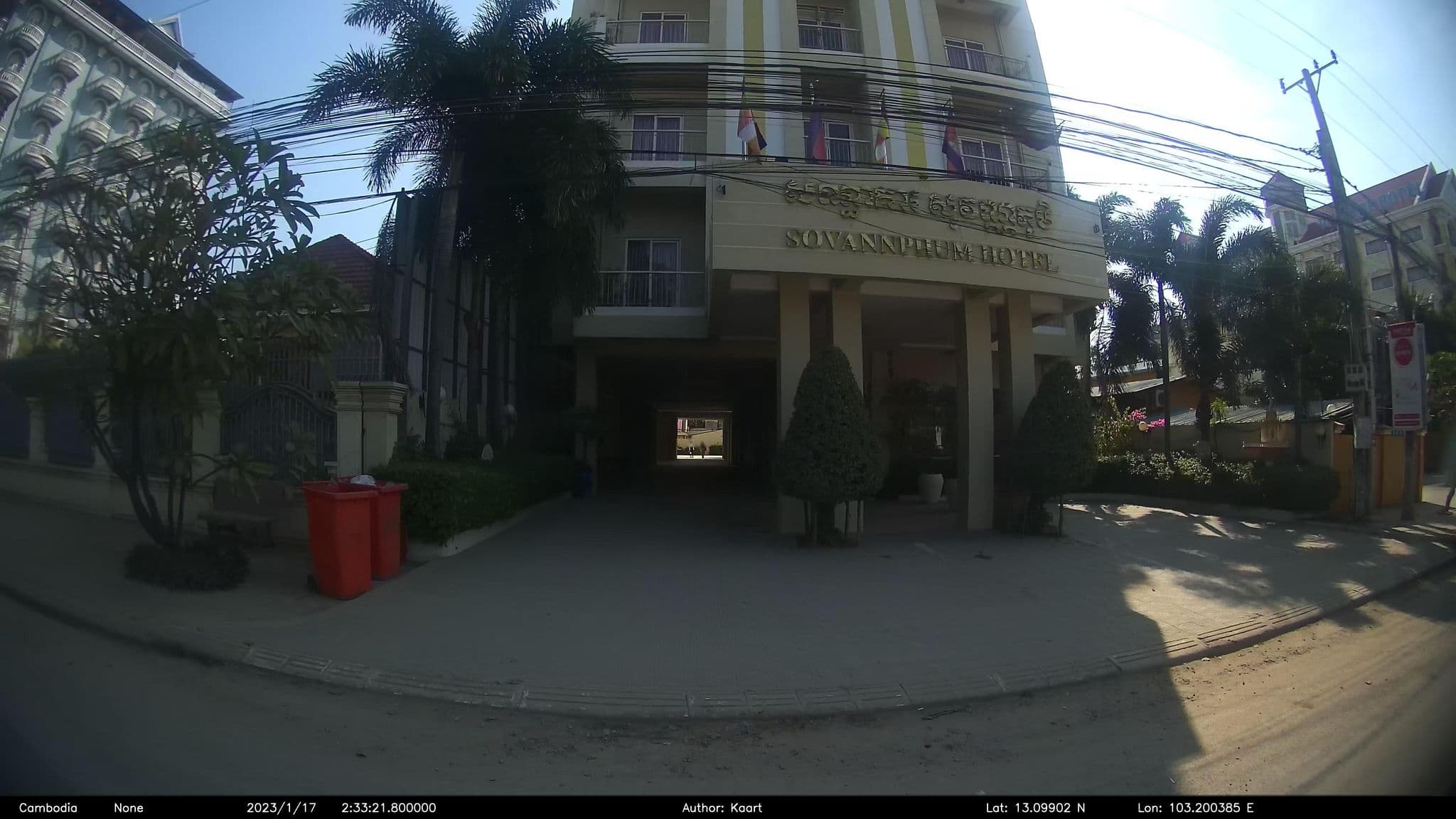 Street view near Sovannaphoum Hotel, Battambang — © kaart_2 (CC BY-SA · Mapillary)