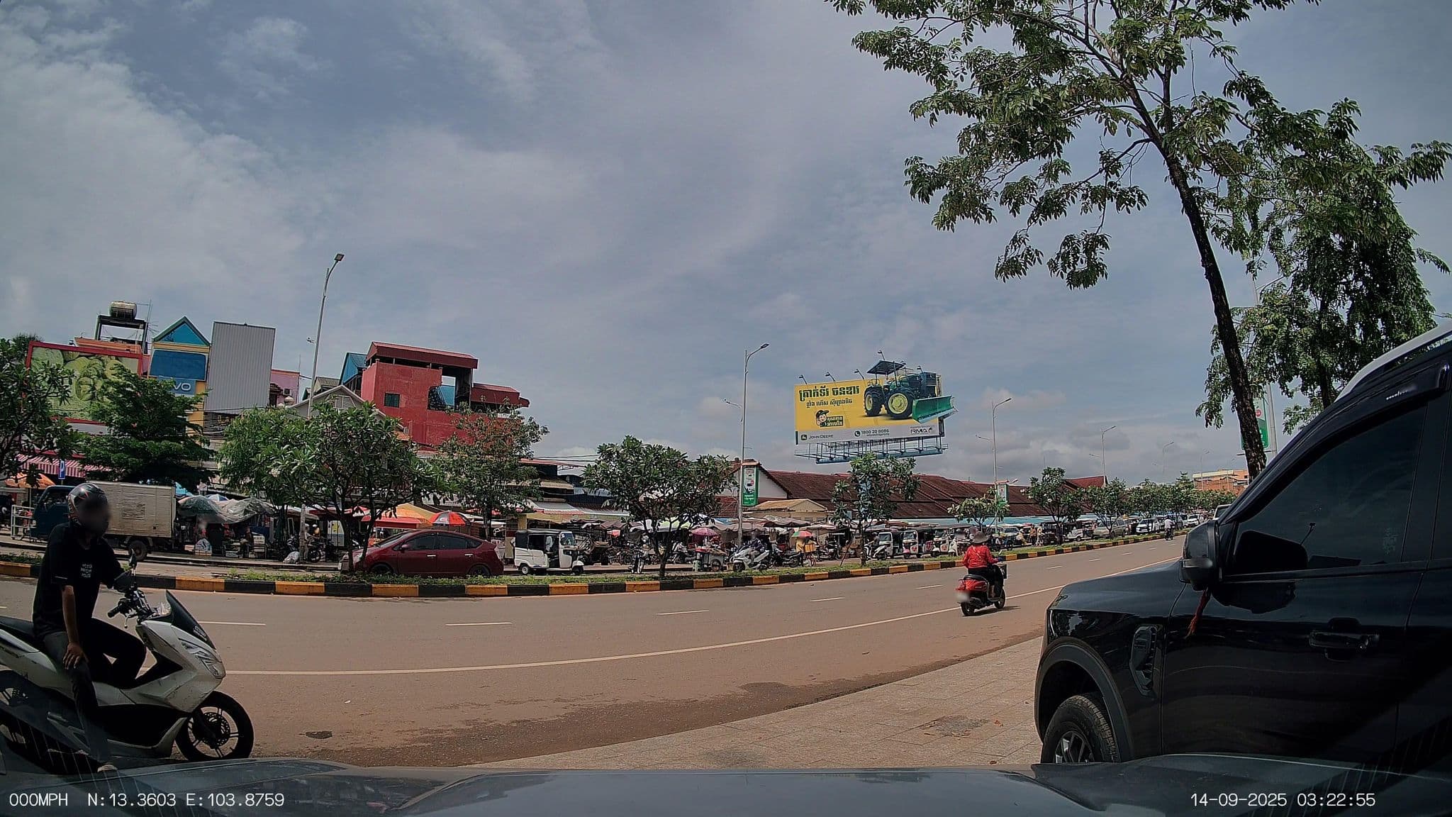 Street view near Sorphoun Villa, Siem Reap — © ThailandCambodia (CC BY-SA · Mapillary)