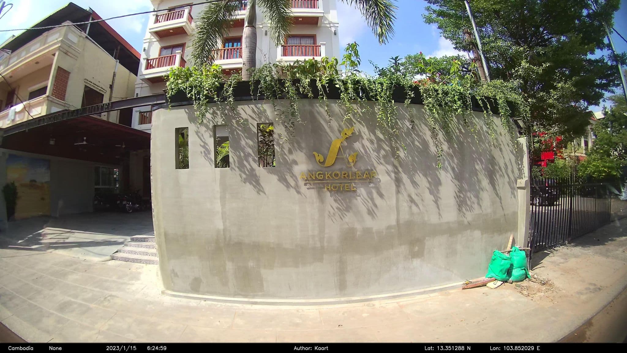 Street view near Lodestar Hostel, Siem Reap — © kaart_2 (CC BY-SA · Mapillary)