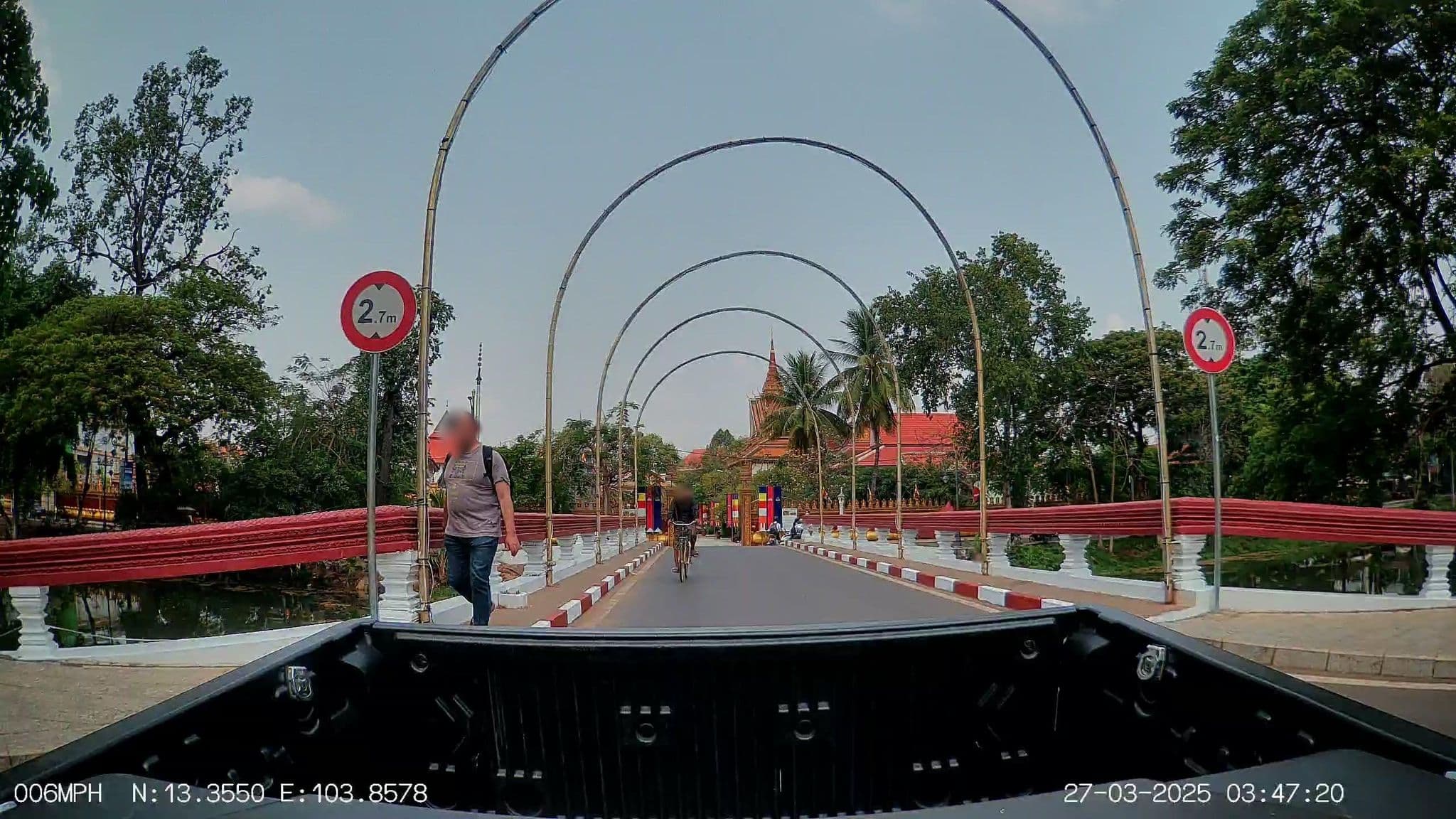 Street view near Hollywood Angkor Boutique Hotel, Siem Reap — © ThailandCambodia (CC BY-SA · Mapillary)