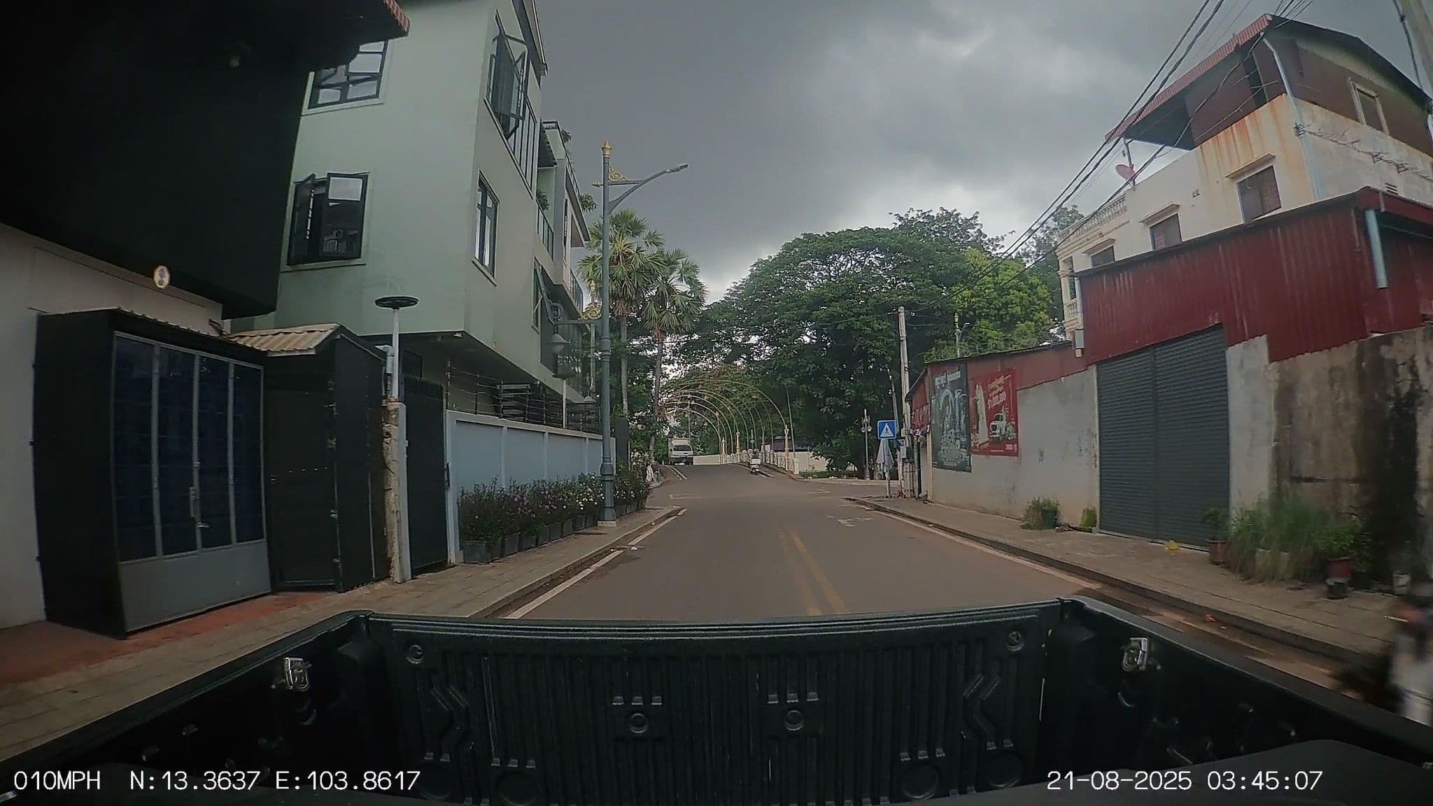 Street view near Grand range Hotel, Siem Reap — © ThailandCambodia (CC BY-SA · Mapillary)