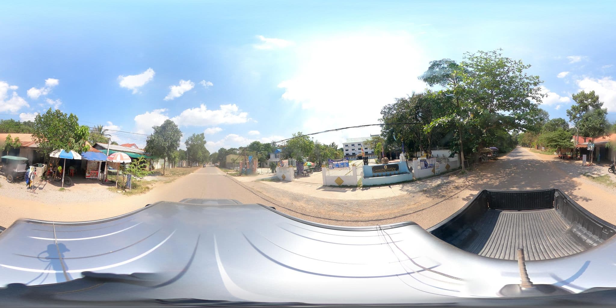 Street view near Galaxy Angkor Boutique Hotel, Siem Reap — © kaart_2 (CC BY-SA · Mapillary)