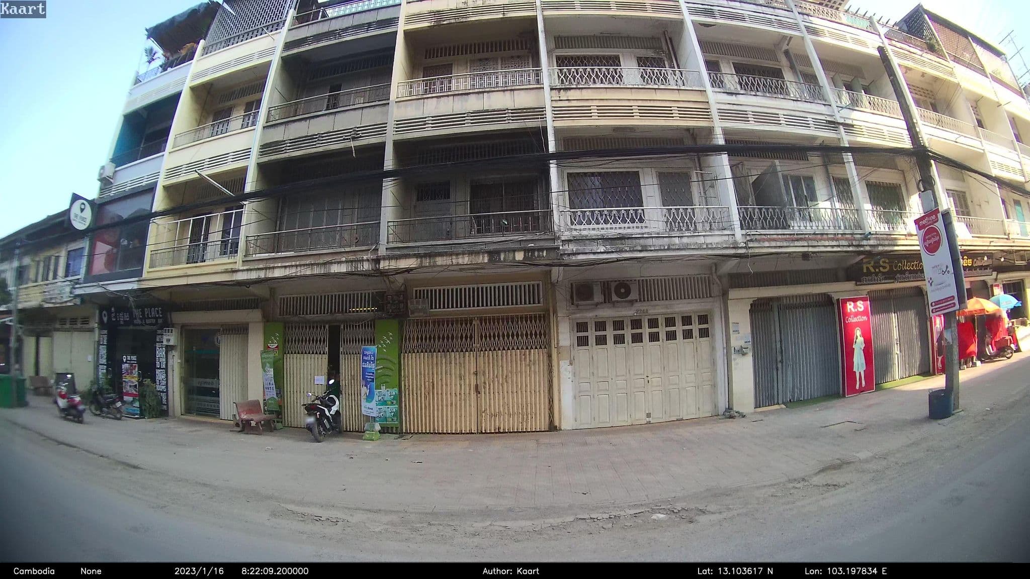 Street view near The Place Hostel & Rooftop Bar, Battambang — © kaart_2 (CC BY-SA · Mapillary)
