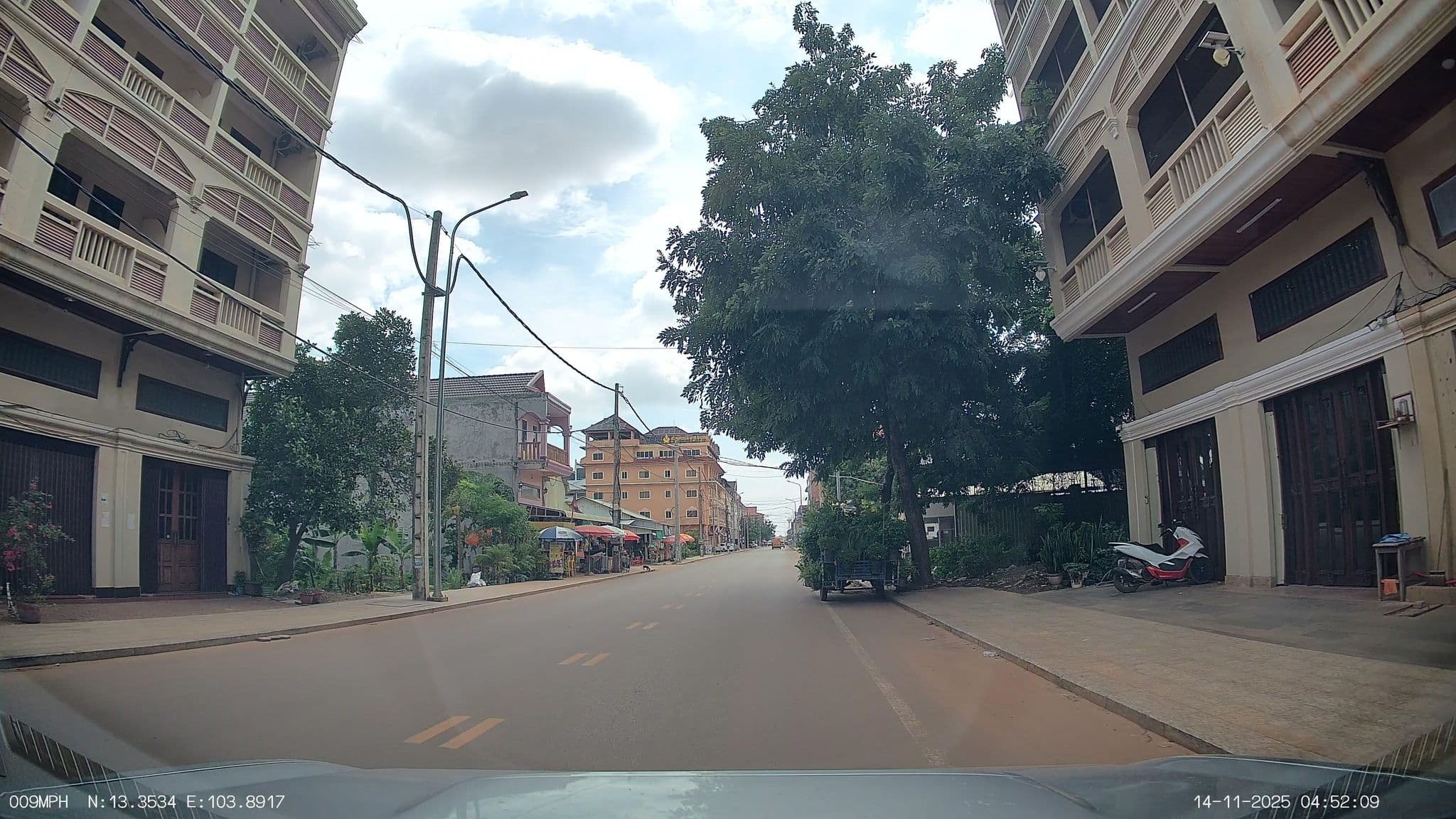 Street view near Angkor serey sousdey, Siem Reap — © ThailandCambodia (CC BY-SA · Mapillary)