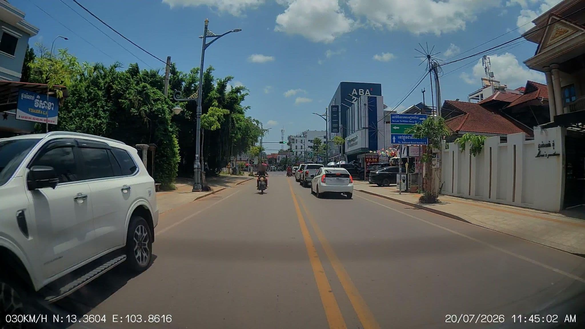 Street view near Golden Bayon Guest House MENGHOK.C, Siem Reap — © ThailandCambodia (CC BY-SA · Mapillary)