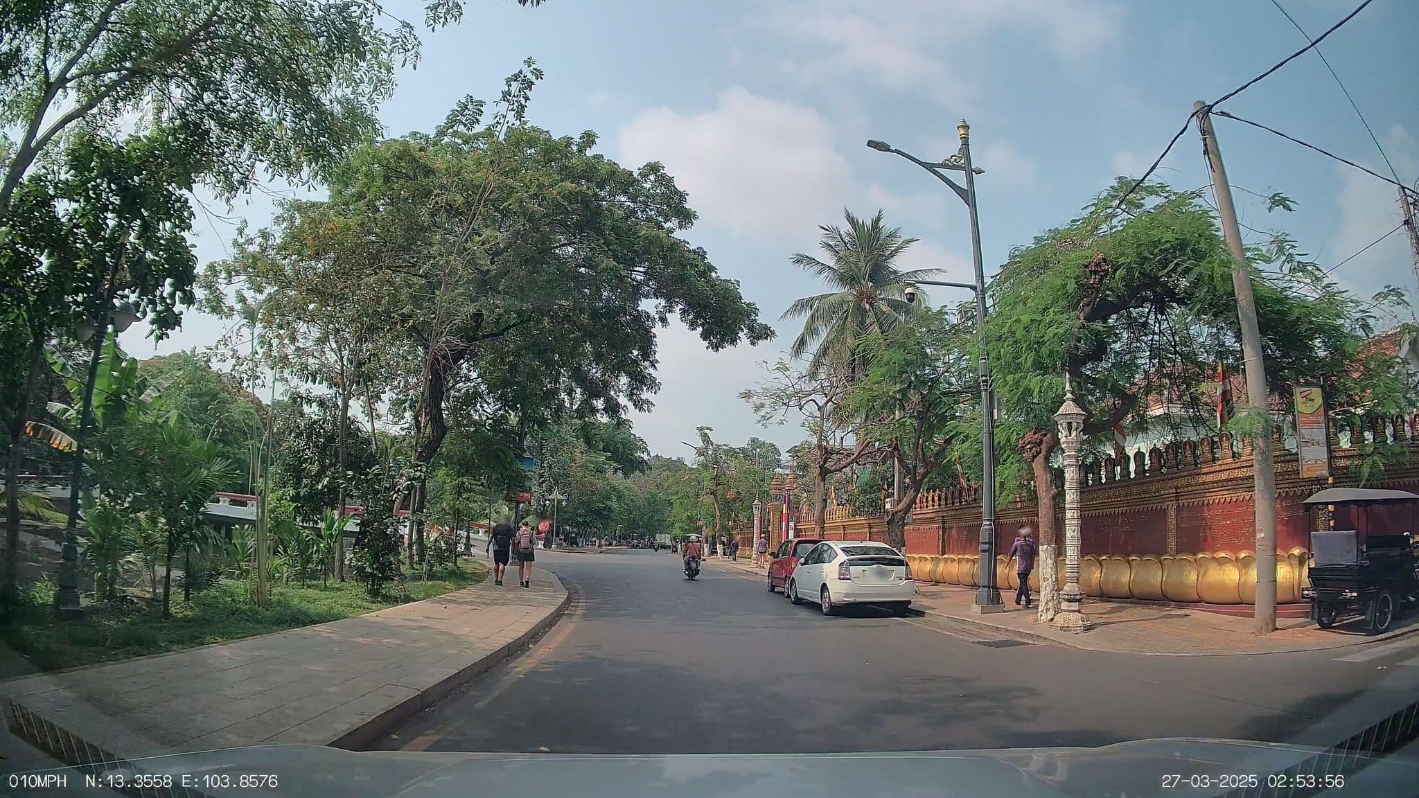 Street view near Swimming Pool @ Rithy Rine Angkor  Hotel, Siem Reap — © ThailandCambodia (CC BY-SA · Mapillary)