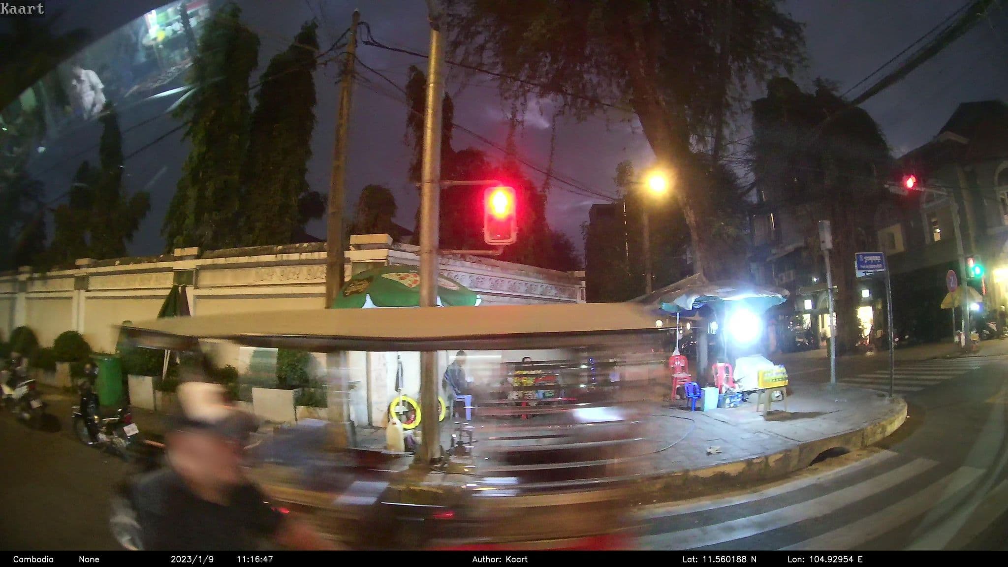 Street view near The Penh Guesthouse, Phnom Penh — © kaart_2 (CC BY-SA · Mapillary)