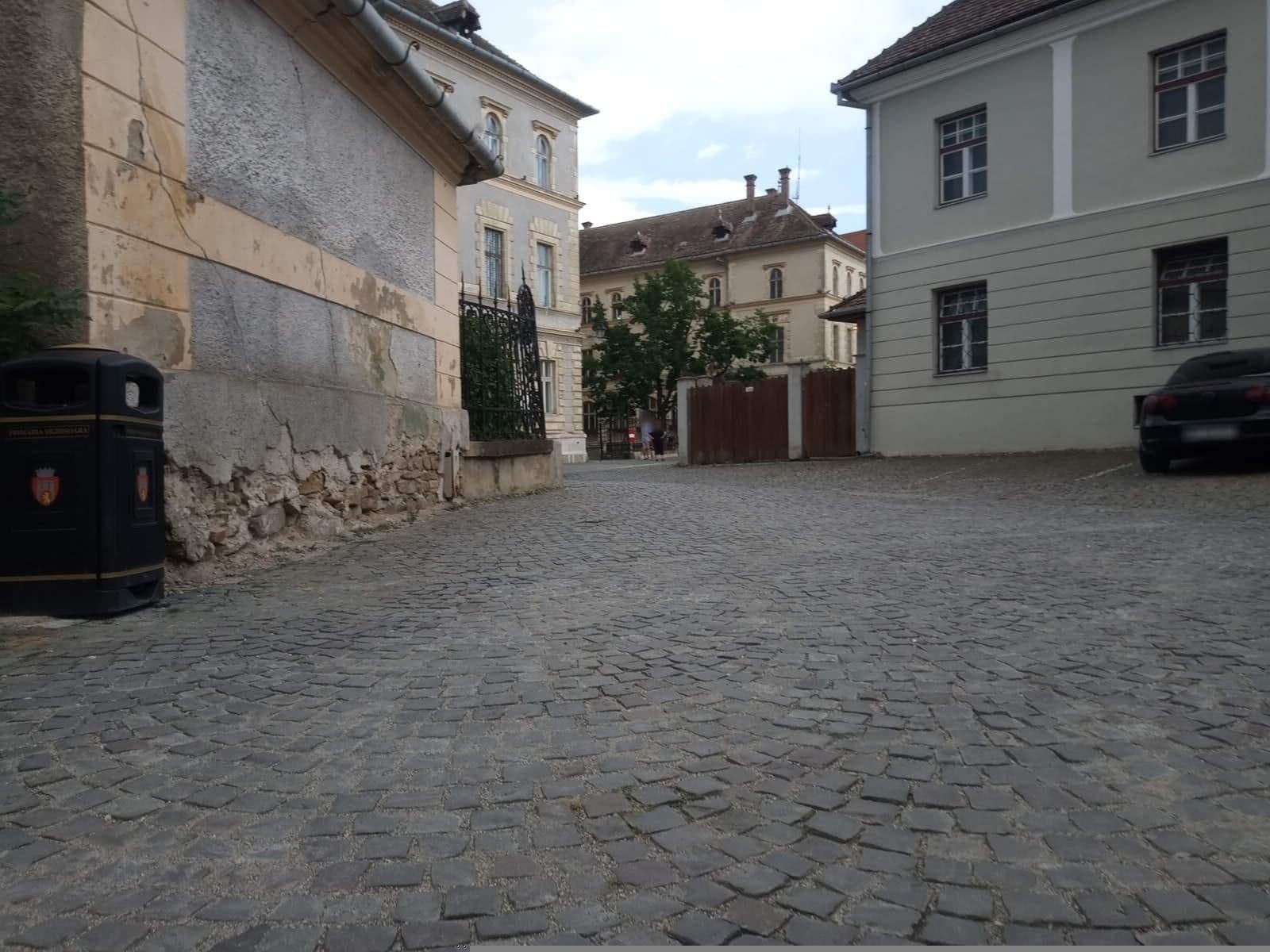 Street view near Casa Kolping, Sighișoara — © grozsa11 (CC BY-SA · Mapillary)