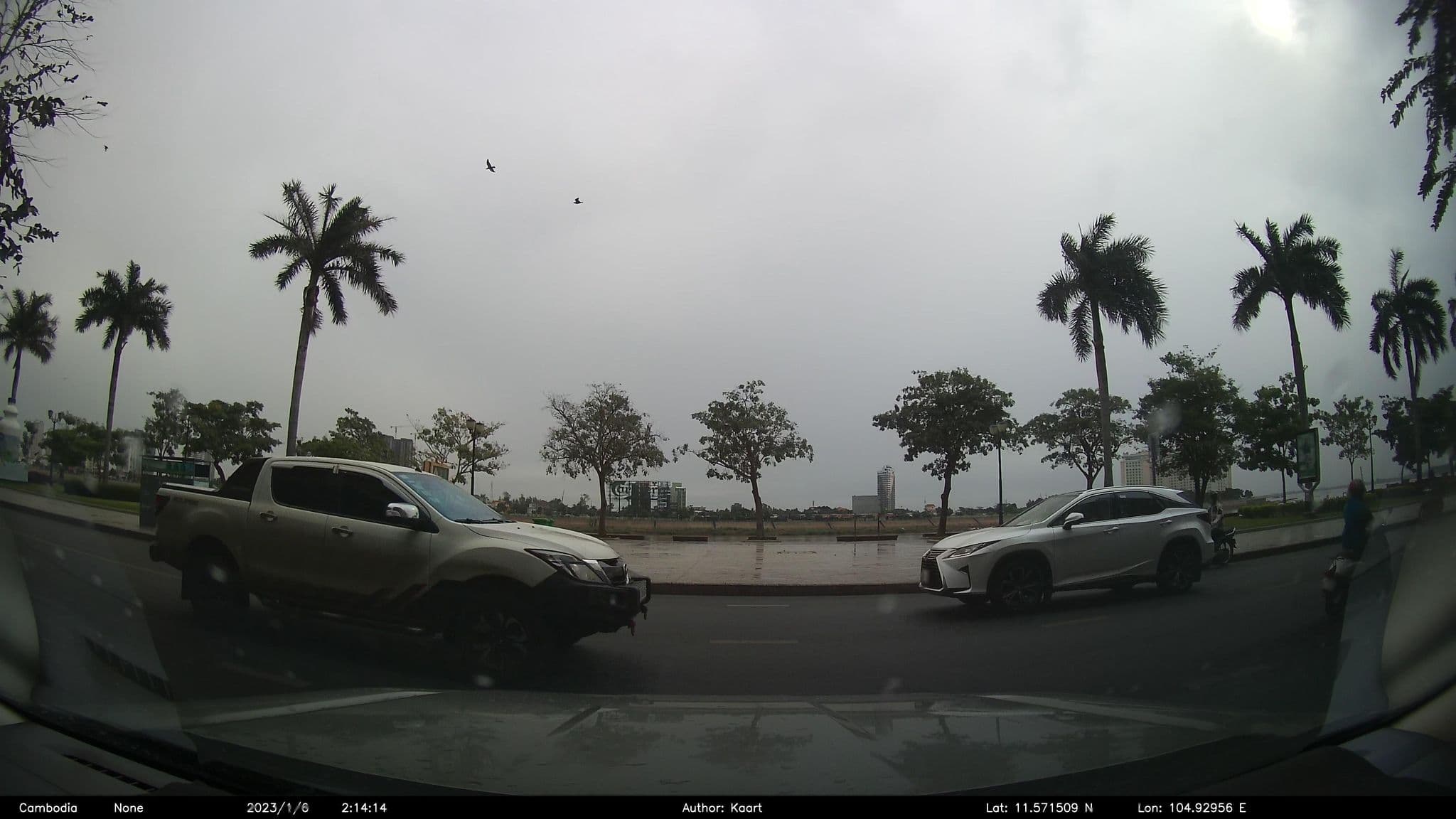 Street view near Adore Hotel, Phnom Penh — © kaart_2 (CC BY-SA · Mapillary)