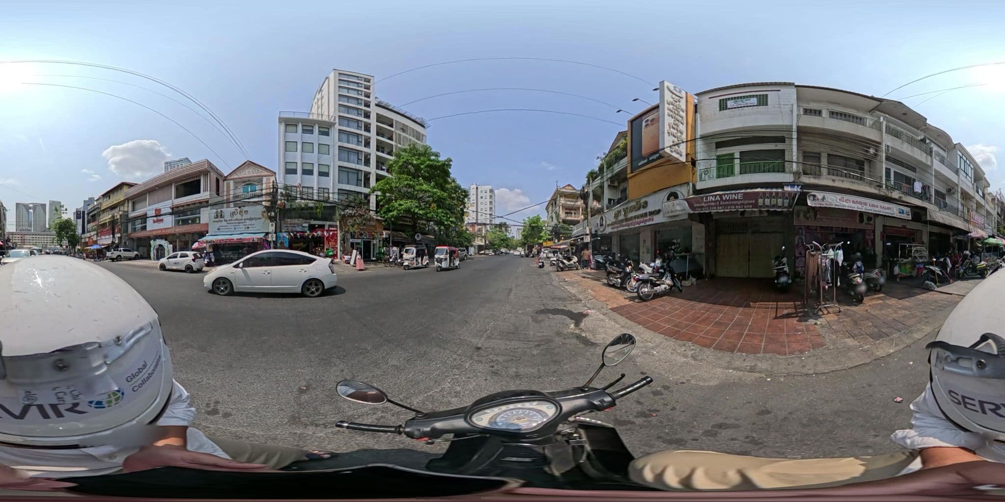 Street view near Monsoon Bassac Hotel, Phnom Penh — © vteck (CC BY-SA · Mapillary)