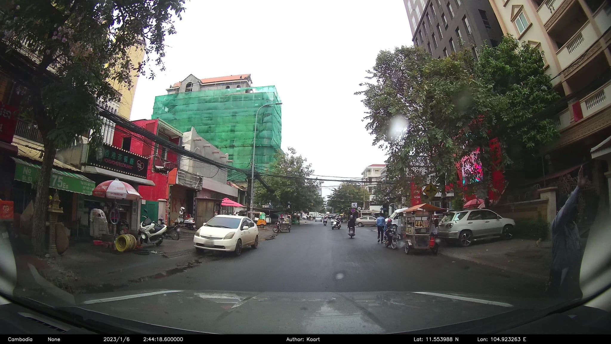 Street view near Sri Rama Palace, Phnom Penh — © kaart_2 (CC BY-SA · Mapillary)