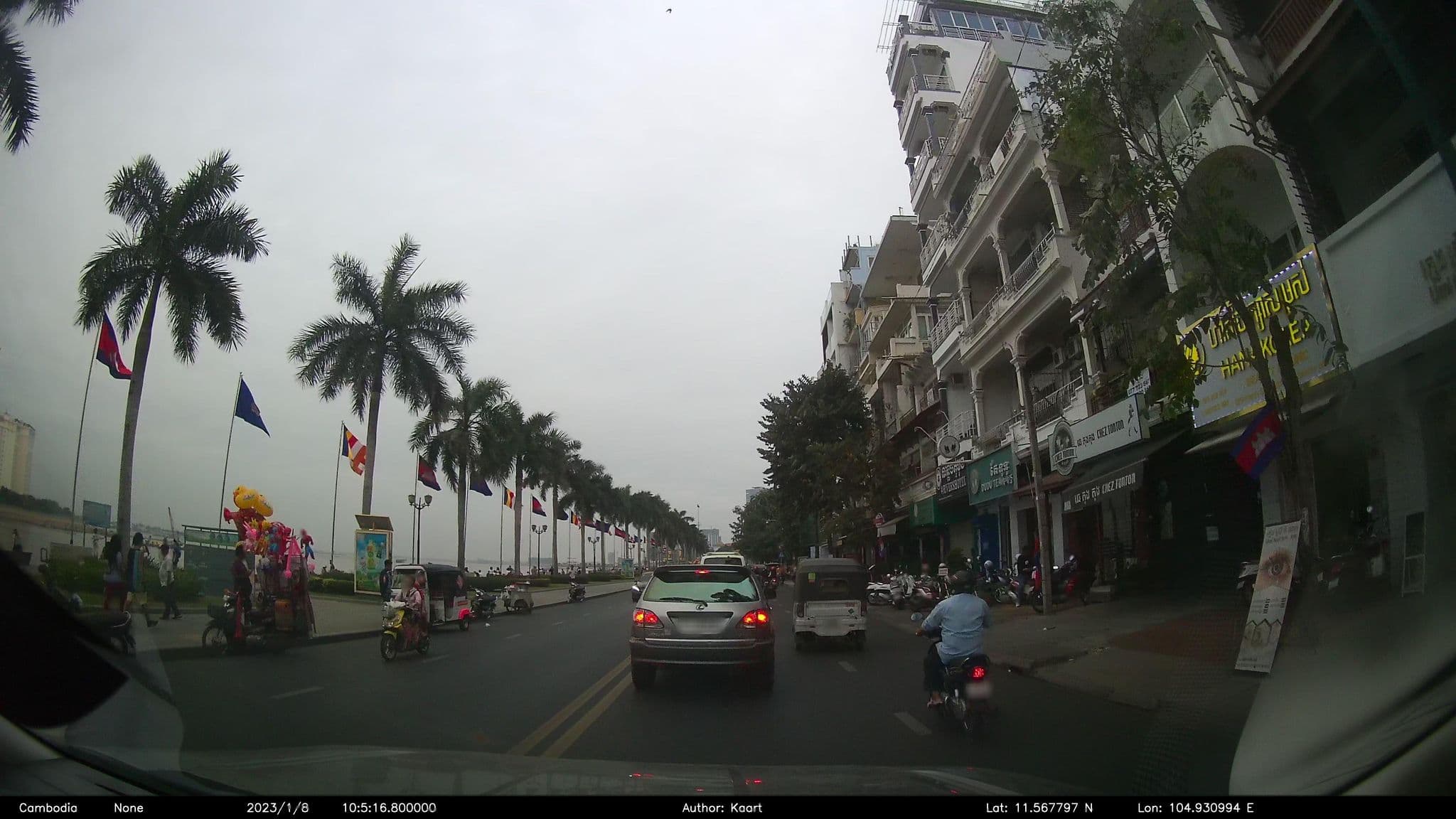 Street view near Sinh Foo Guesthouse & Restaurant, Phnom Penh — © kaart_2 (CC BY-SA · Mapillary)