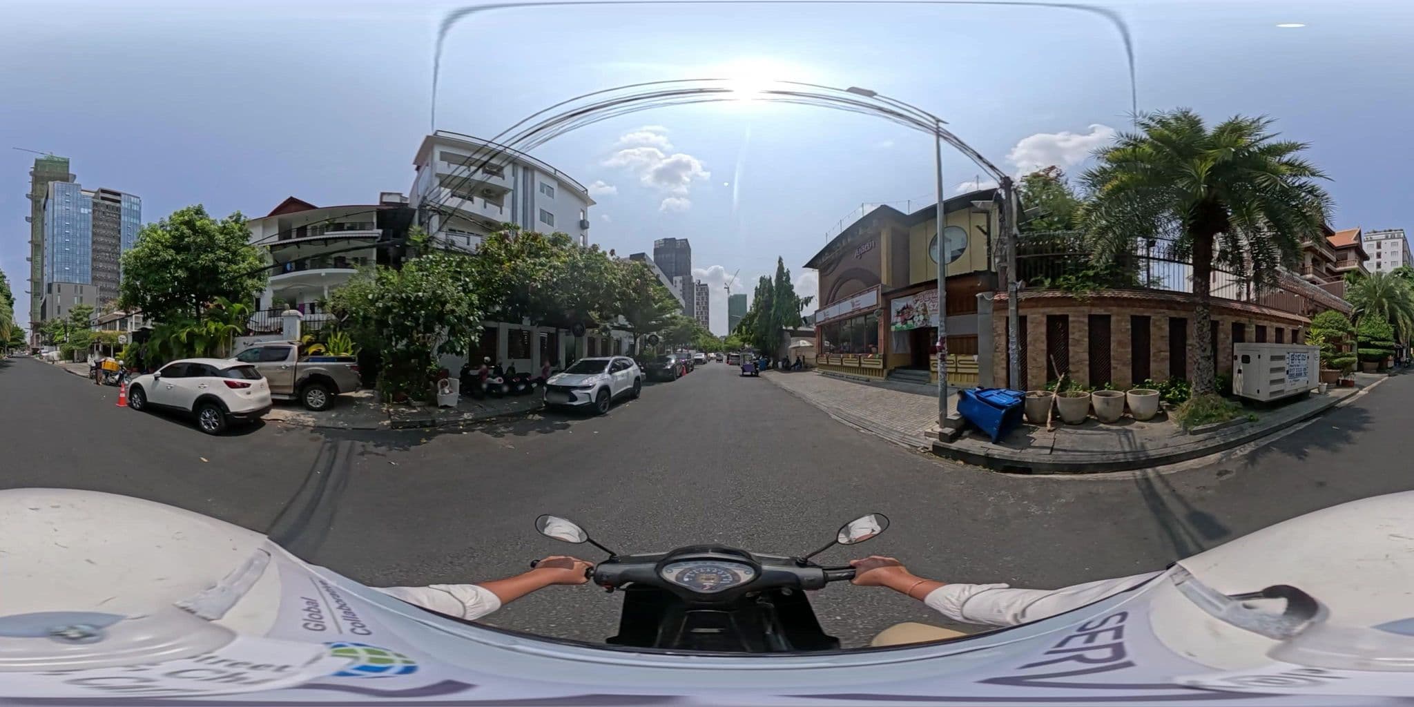 Street view near Nangkol Village, Phnom Penh — © vteck (CC BY-SA · Mapillary)