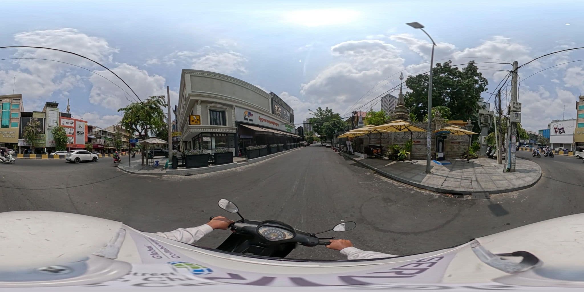 Street view near MITO Hotel, Phnom Penh — © vteck (CC BY-SA · Mapillary)