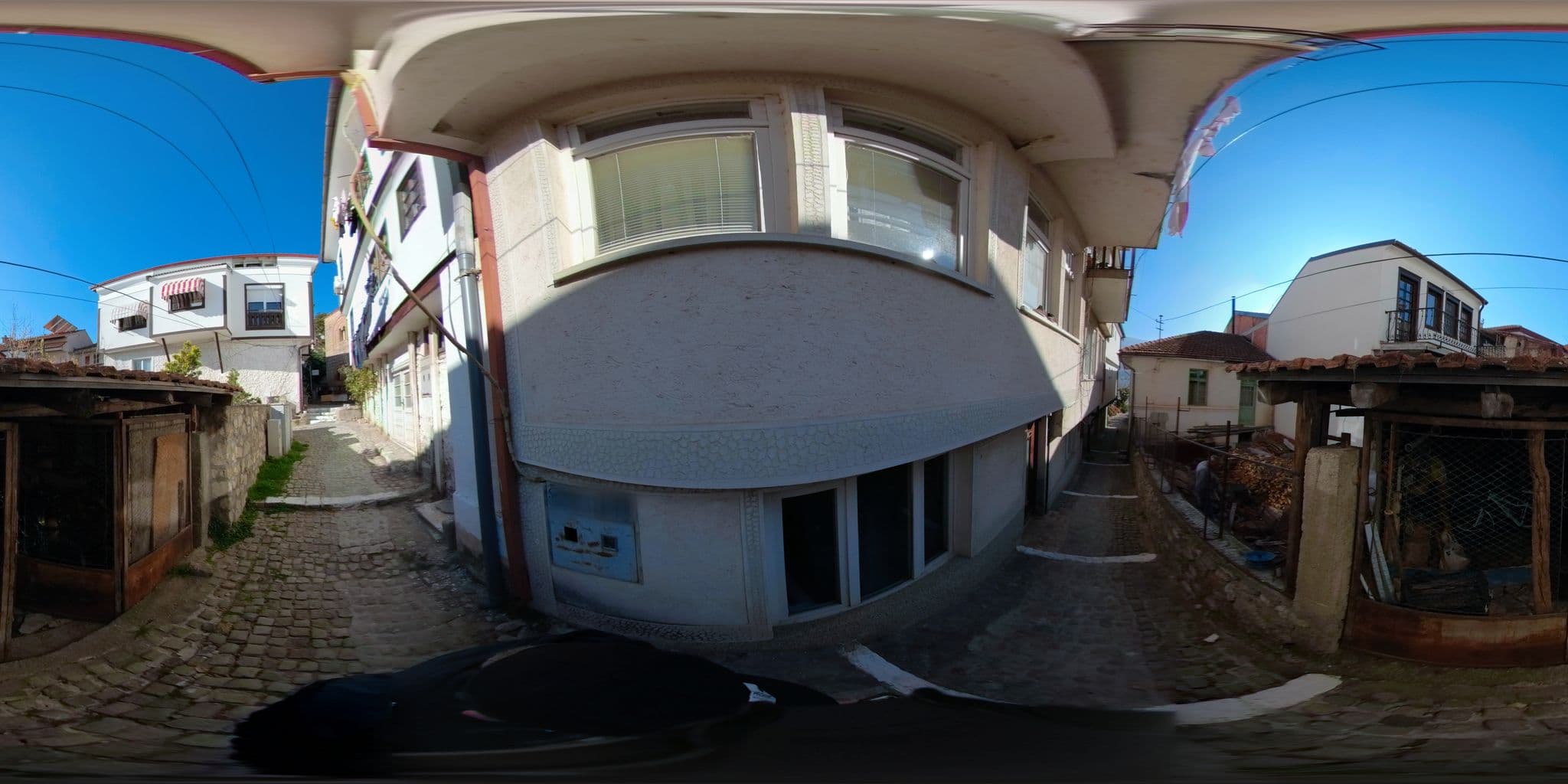 Street view near Eke Irin Apartaments, Ohrid — © thodorisvakkas (CC BY-SA · Mapillary)