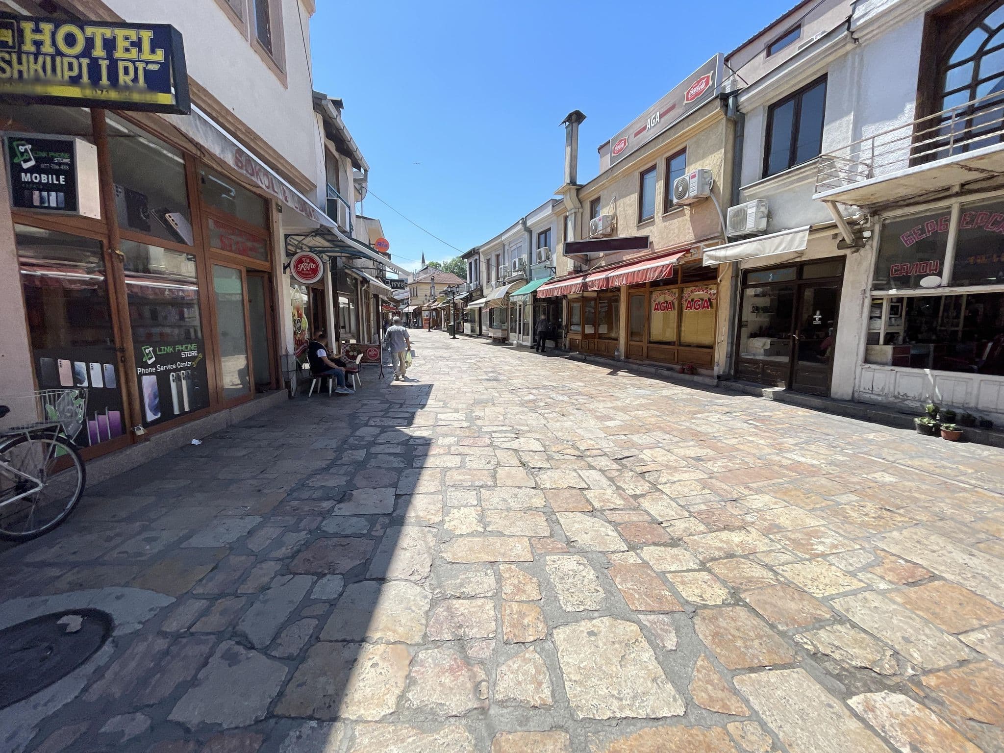 Street view near Motel Atika, Skopje — © asturksever (CC BY-SA · Mapillary)